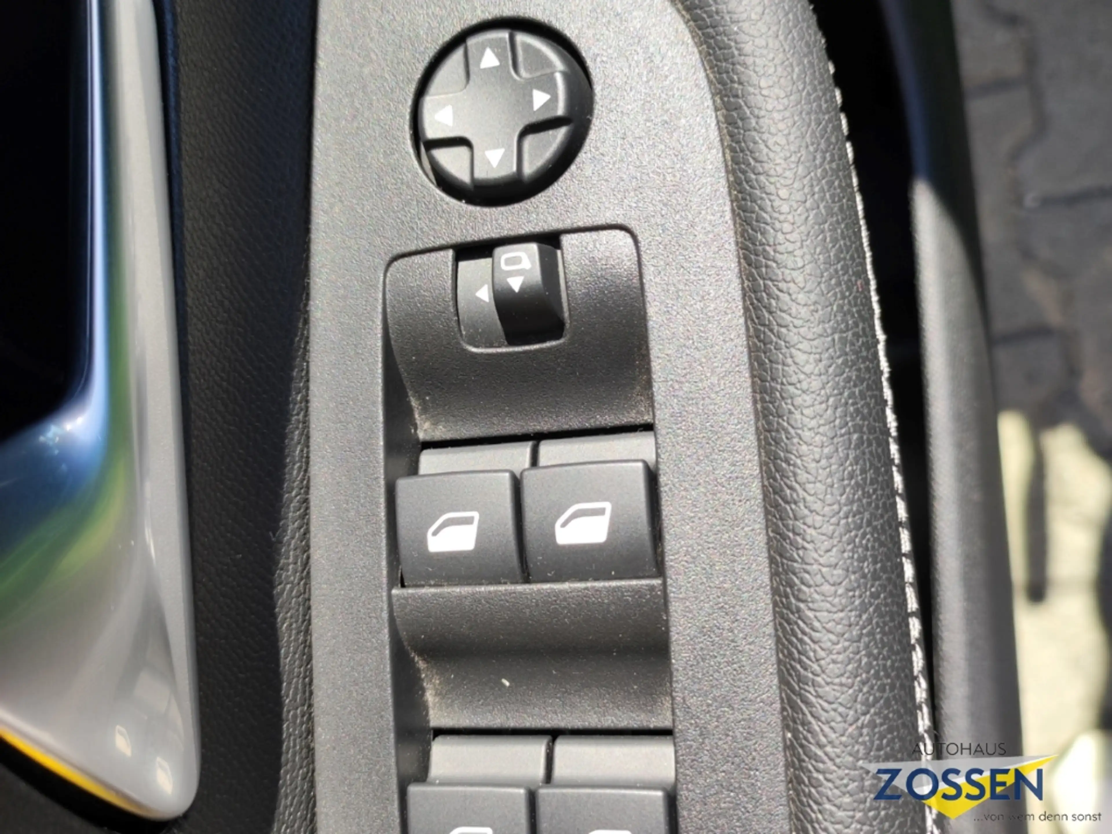 Opel Mokka-E Ultimate, Navi, Sitzhzg, Alcantara, Matrix-LED, Ka — photo 15