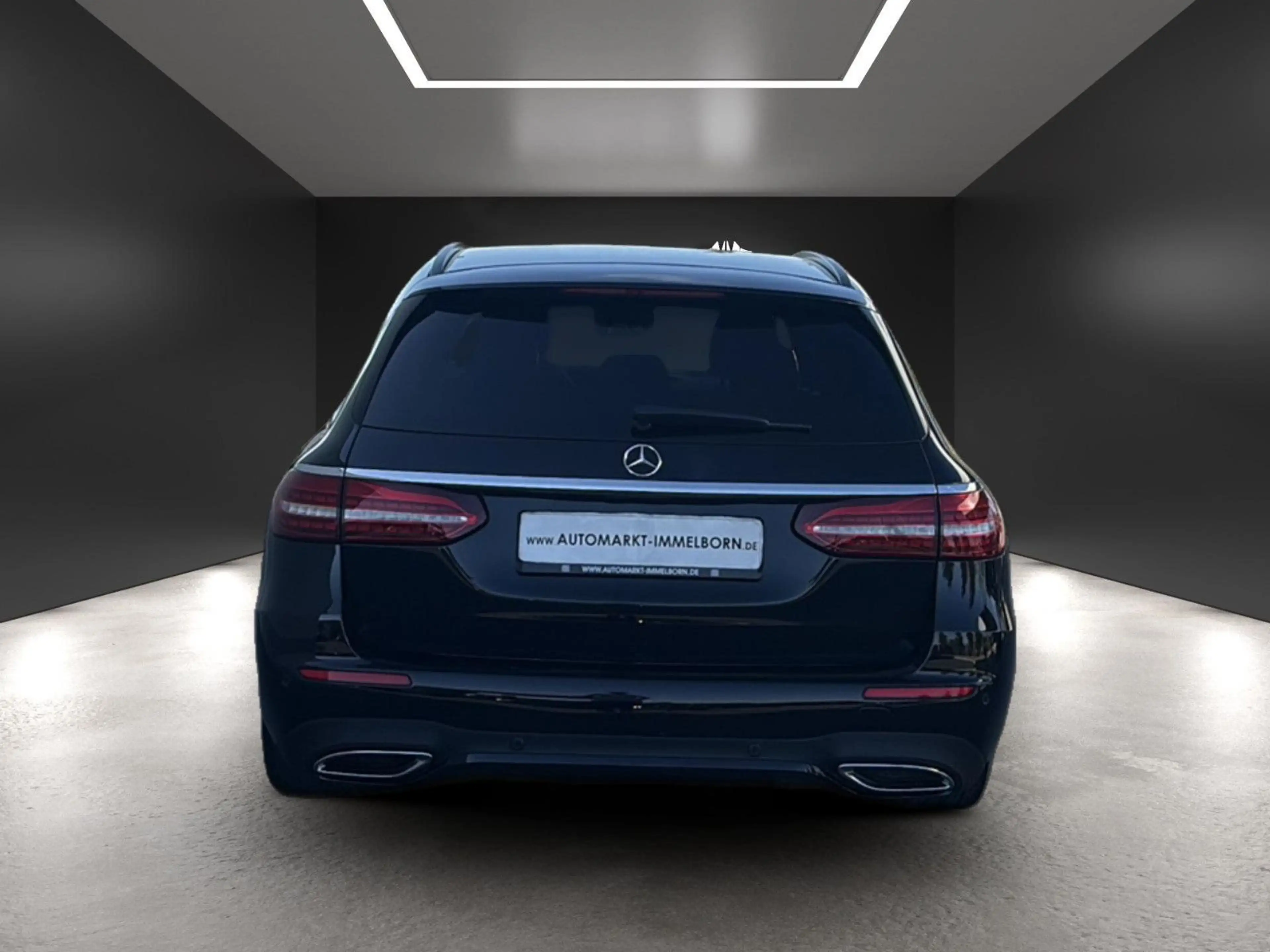 Mercedes-Benz E 400 d AMG 2x 4Matic AHK*Pano*Kamera*20*Night — photo 10