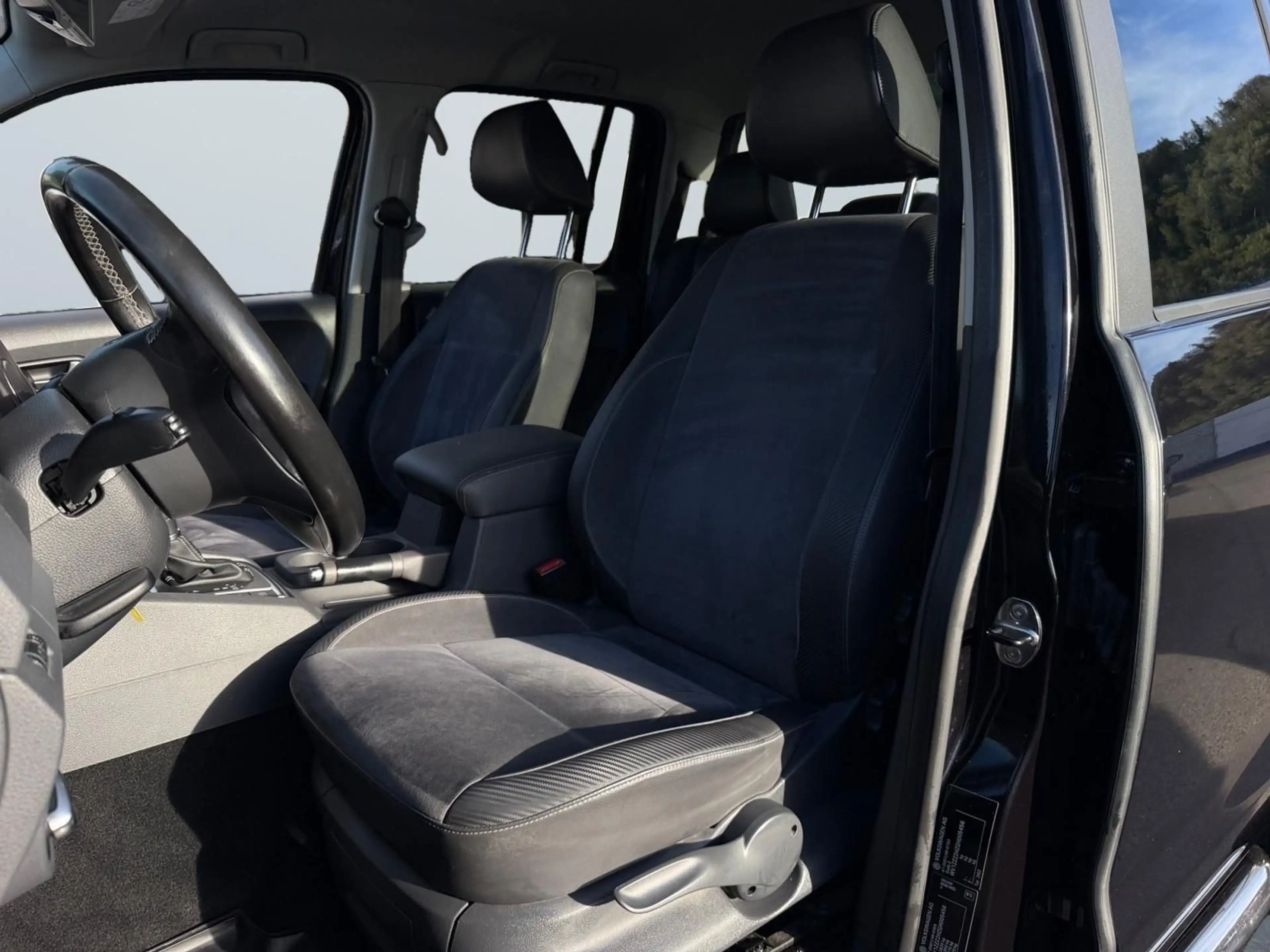 Volkswagen Amarok Ultimate DoubleCab 4Motion/AUTOMATIK/XENO — photo 15