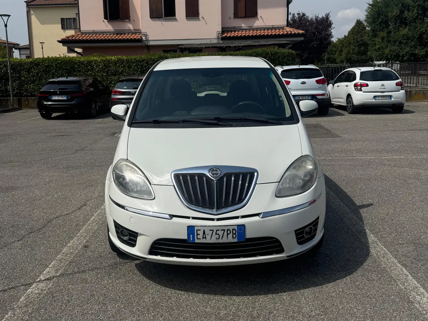 Lancia MUSA Musa II 2007 1.4 16v Platino ecochic Gpl Wit - 1