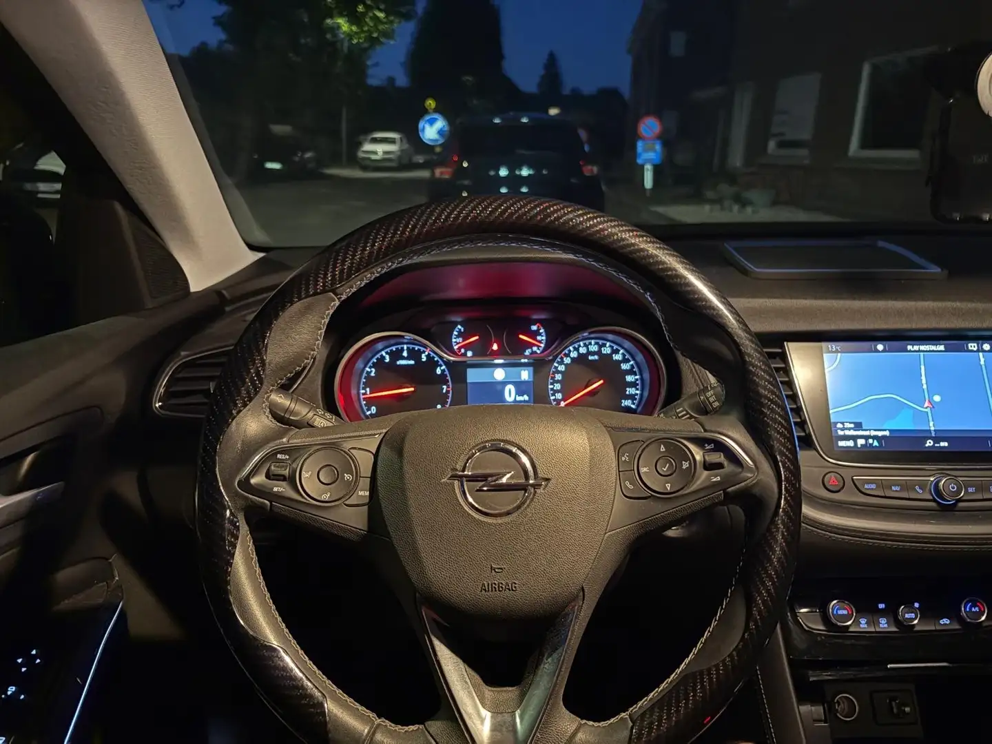 Opel Grandland X 1.2 Start/Stop Automatik INNOVATION - 2