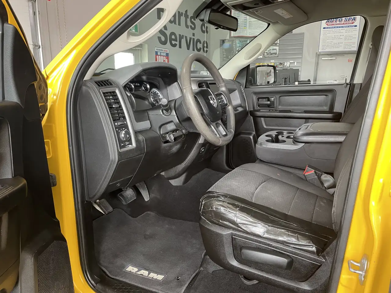 RAM 1500 снимка RAM 1500