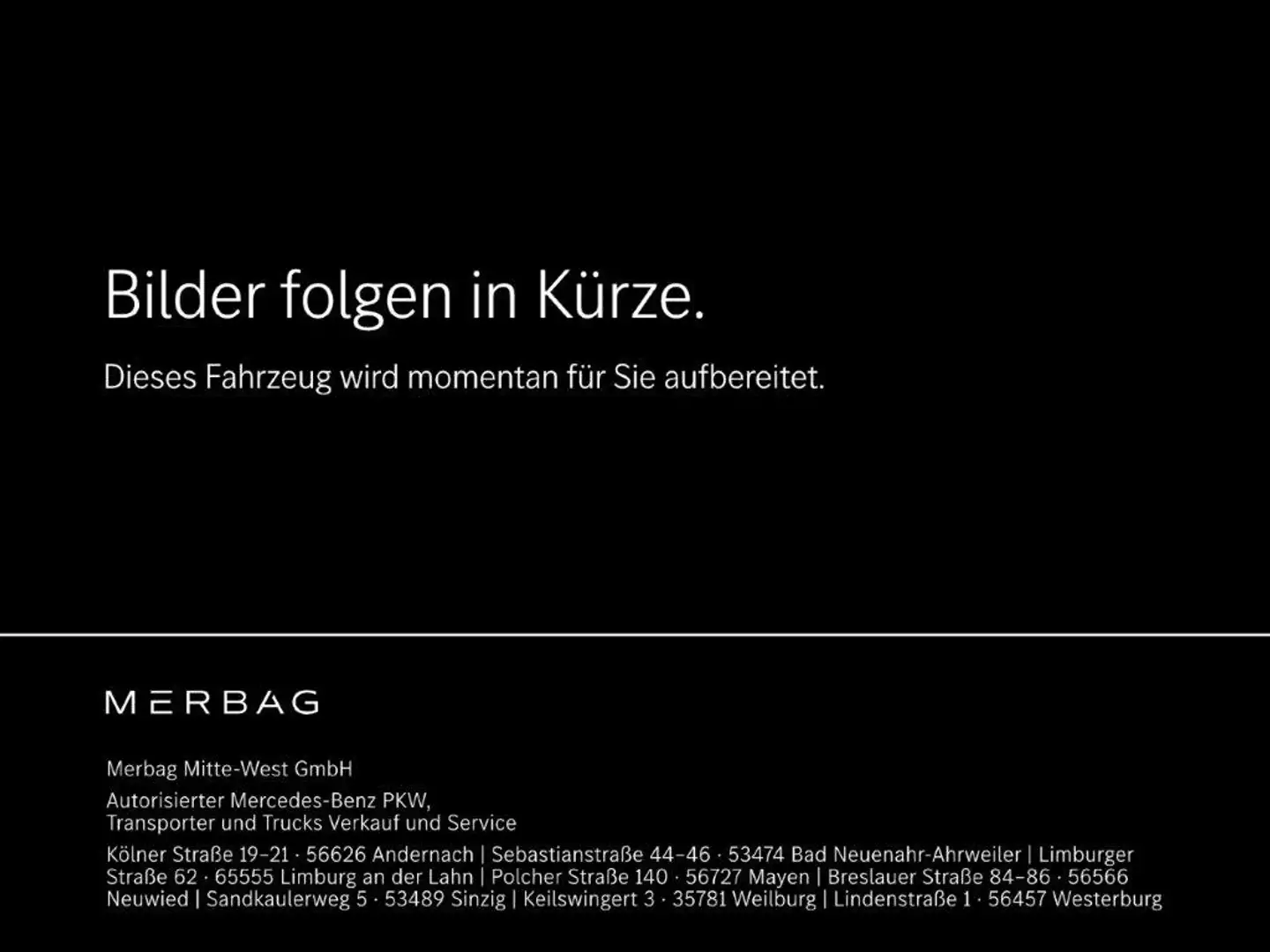 Mercedes-Benz A 220 4MATIC Limousine ACC AHK LED Navi Pano SD Noir - 1