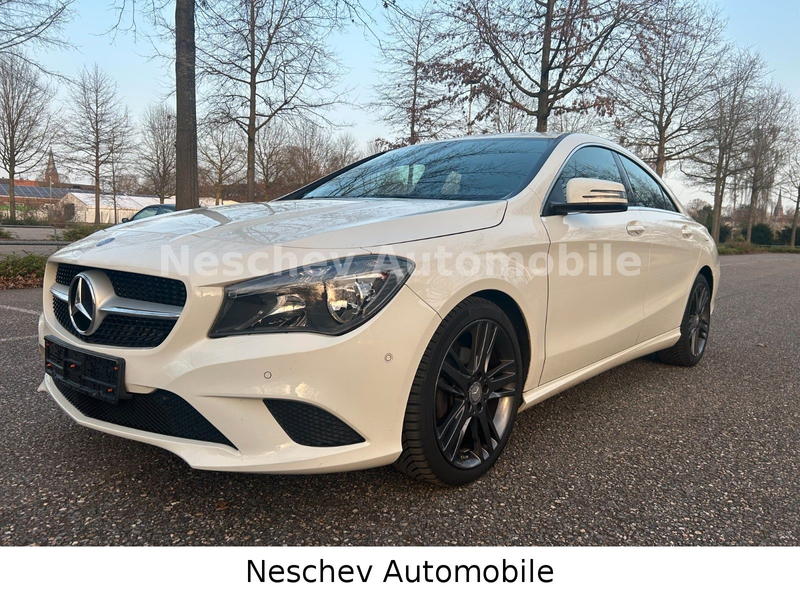 Mercedes-Benz CLA 180 Urban Coupe Leder/PTS/18"/2.Hd. 1A Zust. — photo 3