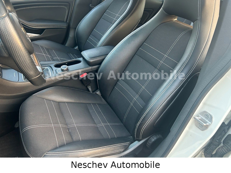 Mercedes-Benz CLA 180 Urban Coupe Leder/PTS/18"/2.Hd. 1A Zust. — photo 14