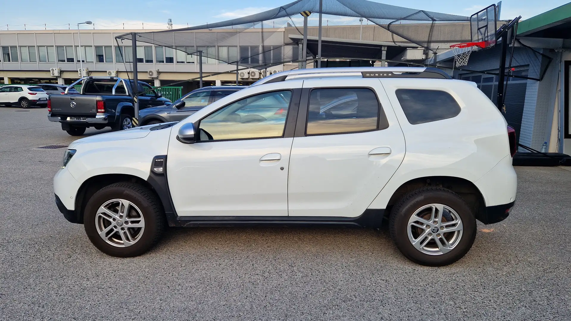 Dacia Duster TCe 125 S&S 4WD Prestige Weiß - 2