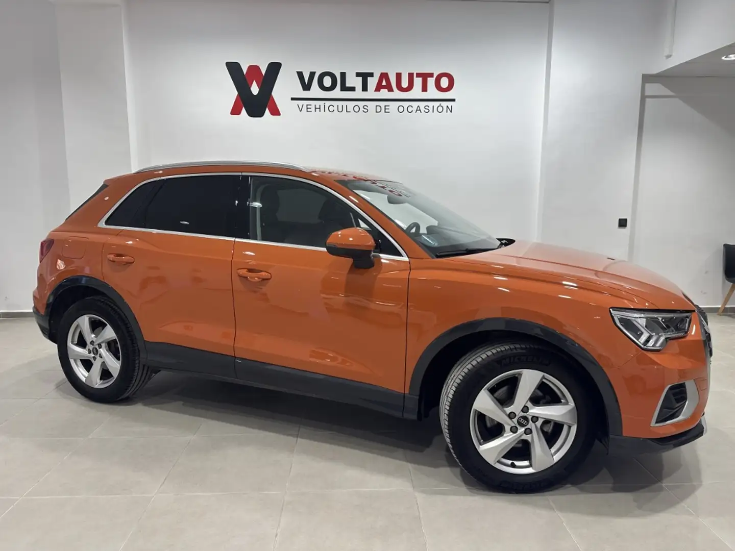 Audi Q3 1.5 TFSI Advanced S tronic 110kW Naranja - 1