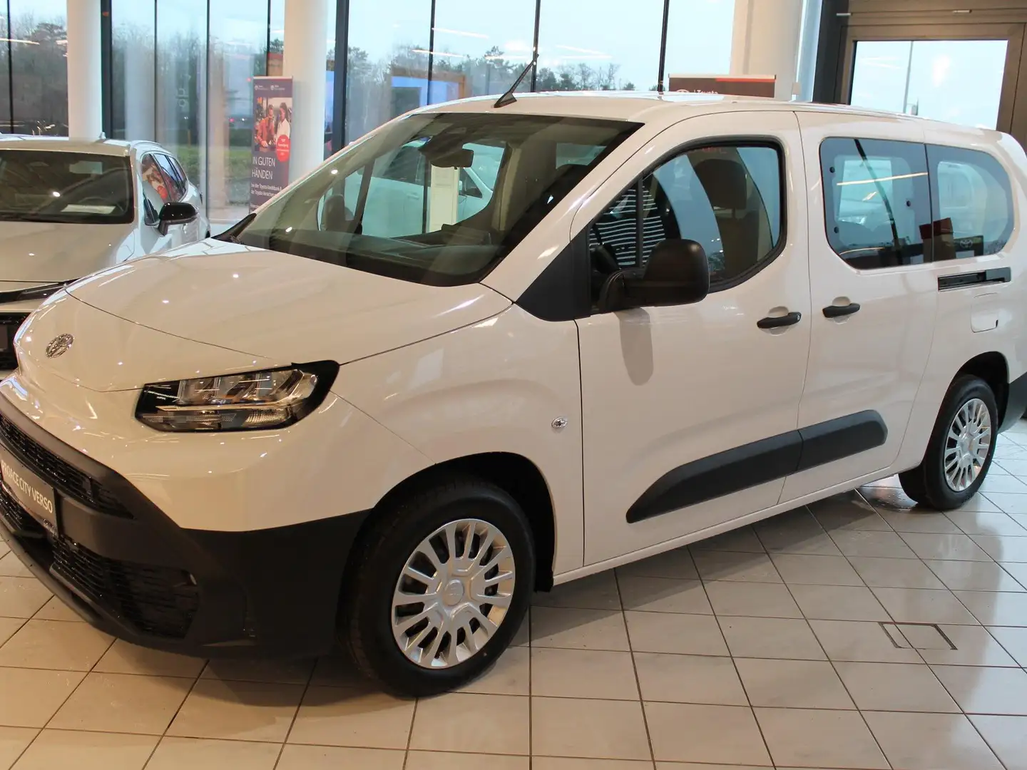 Toyota Proace City Proace City Verso L2 1,5 D4D 130 Shuttle AHV! Bianco - 1