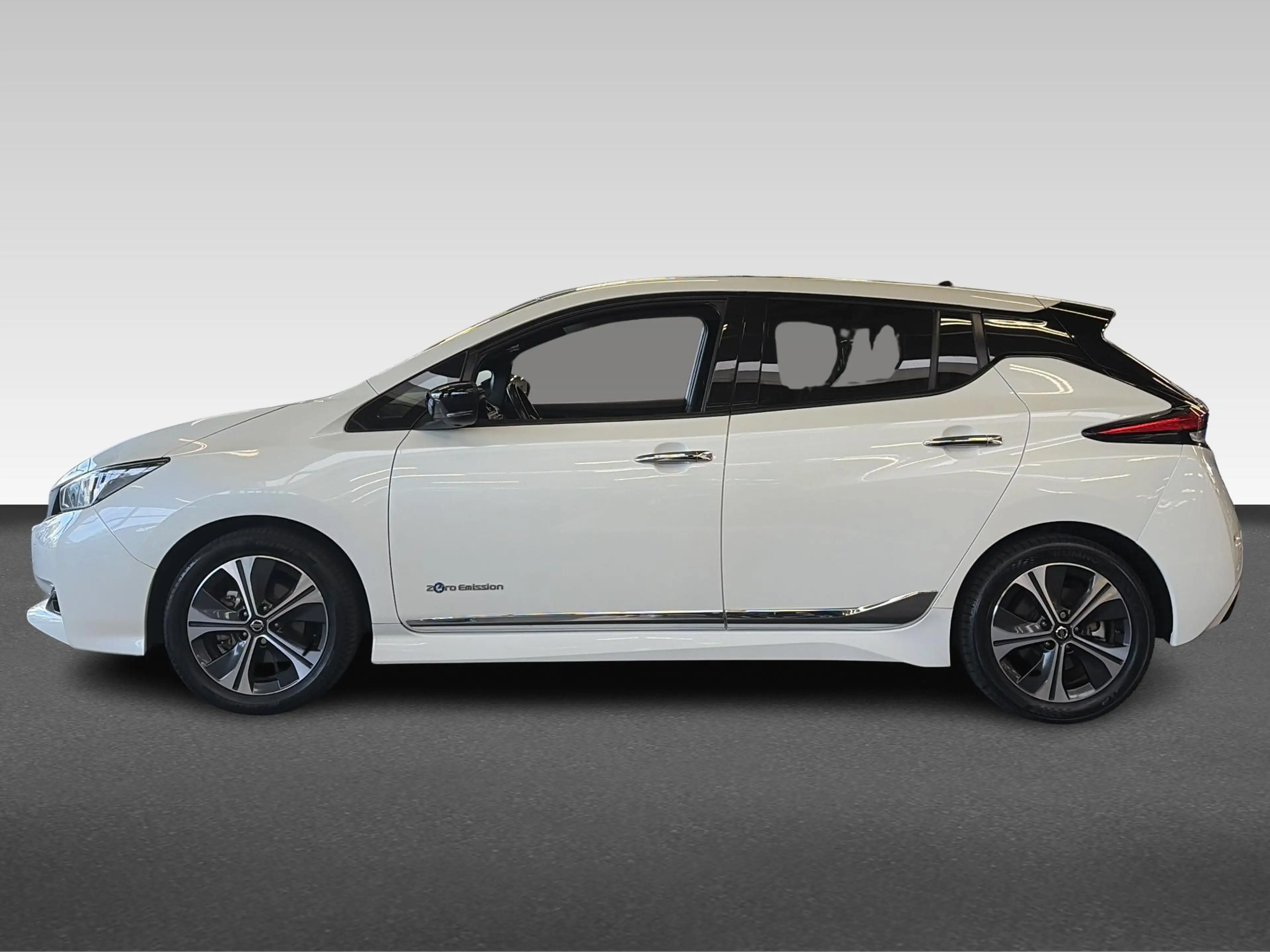 Nissan Leaf Tekna 40 kWh | SoH 87,8% | Bose | 360 Camera | Sto — photo 2