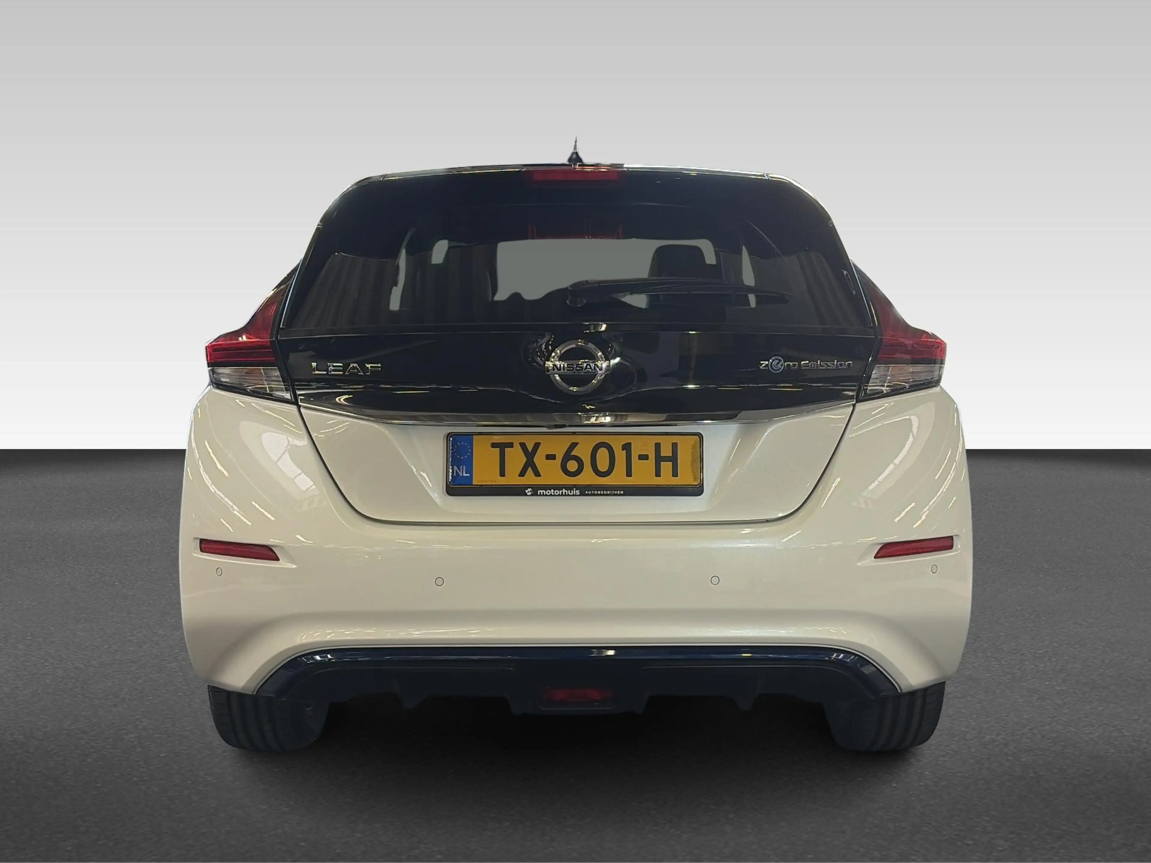 Nissan Leaf Tekna 40 kWh | SoH 87,8% | Bose | 360 Camera | Sto — photo 10