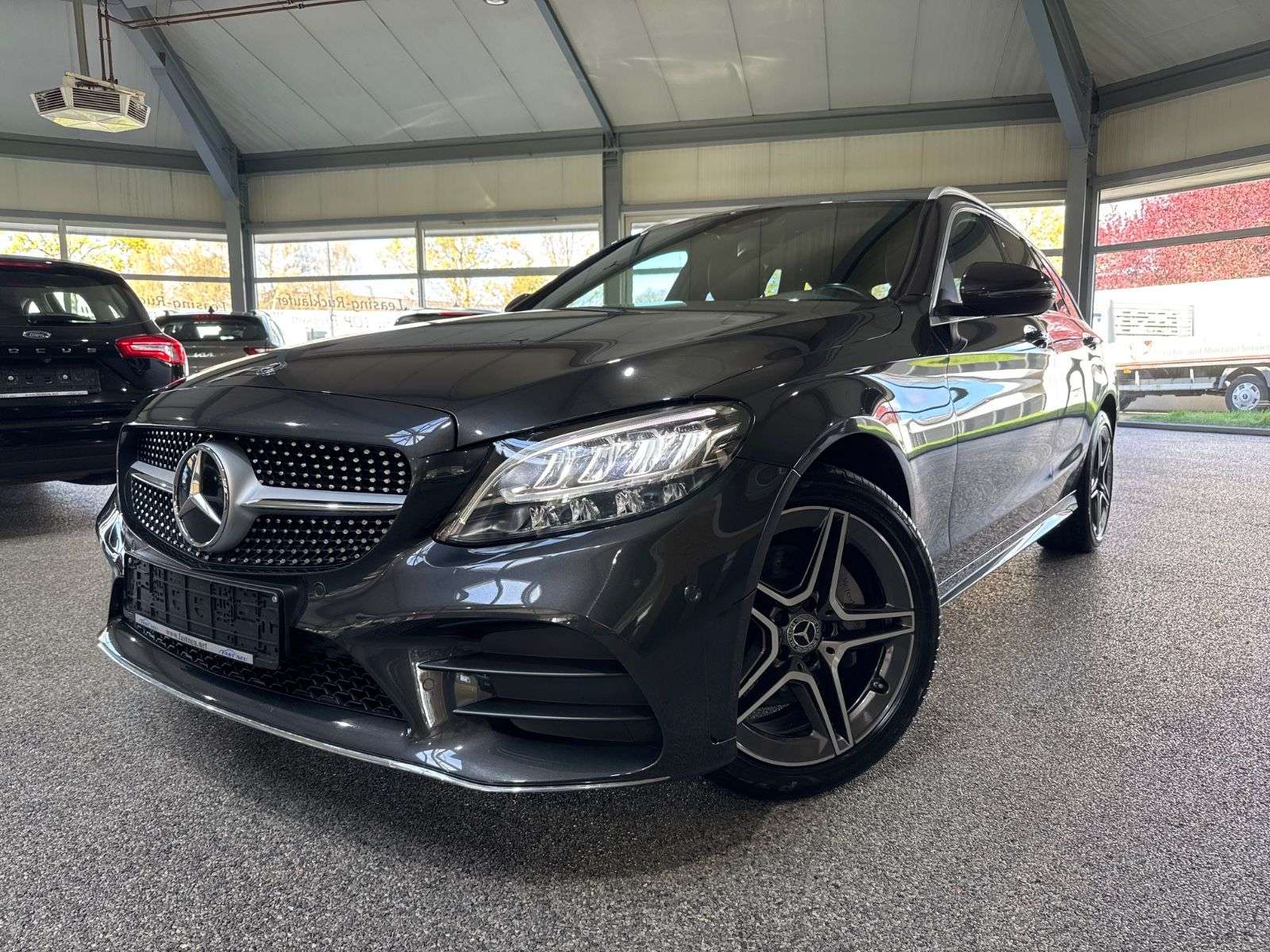 Second hand Mercedes Benz C-Class 