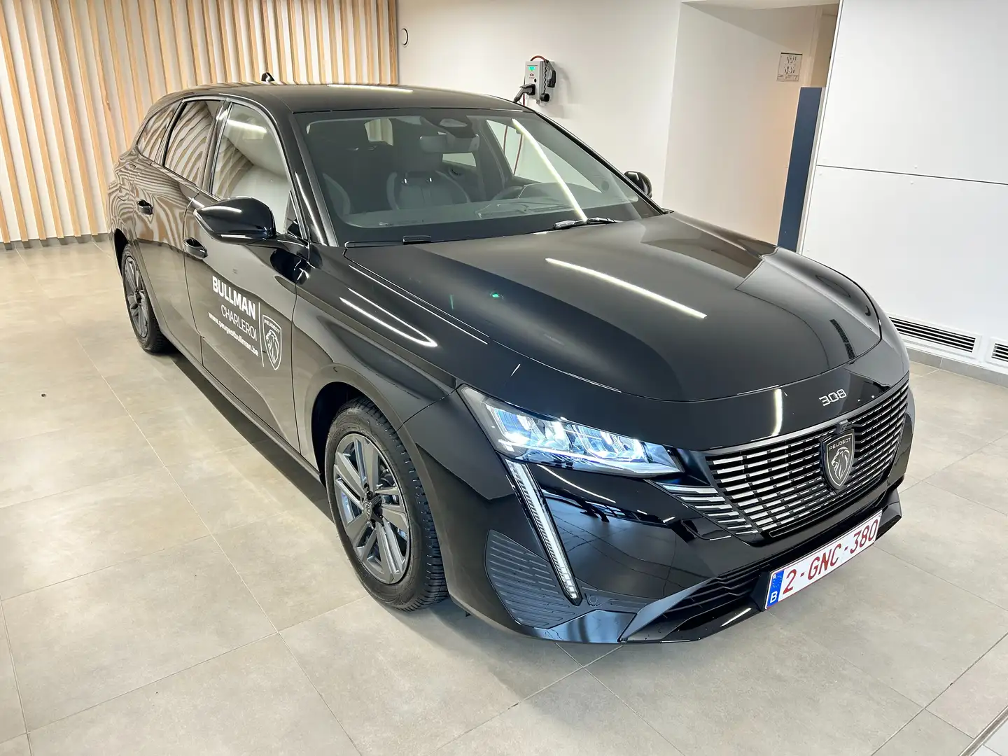 Peugeot 308 308 SW 1.2 PureTech Allure S Noir - 1