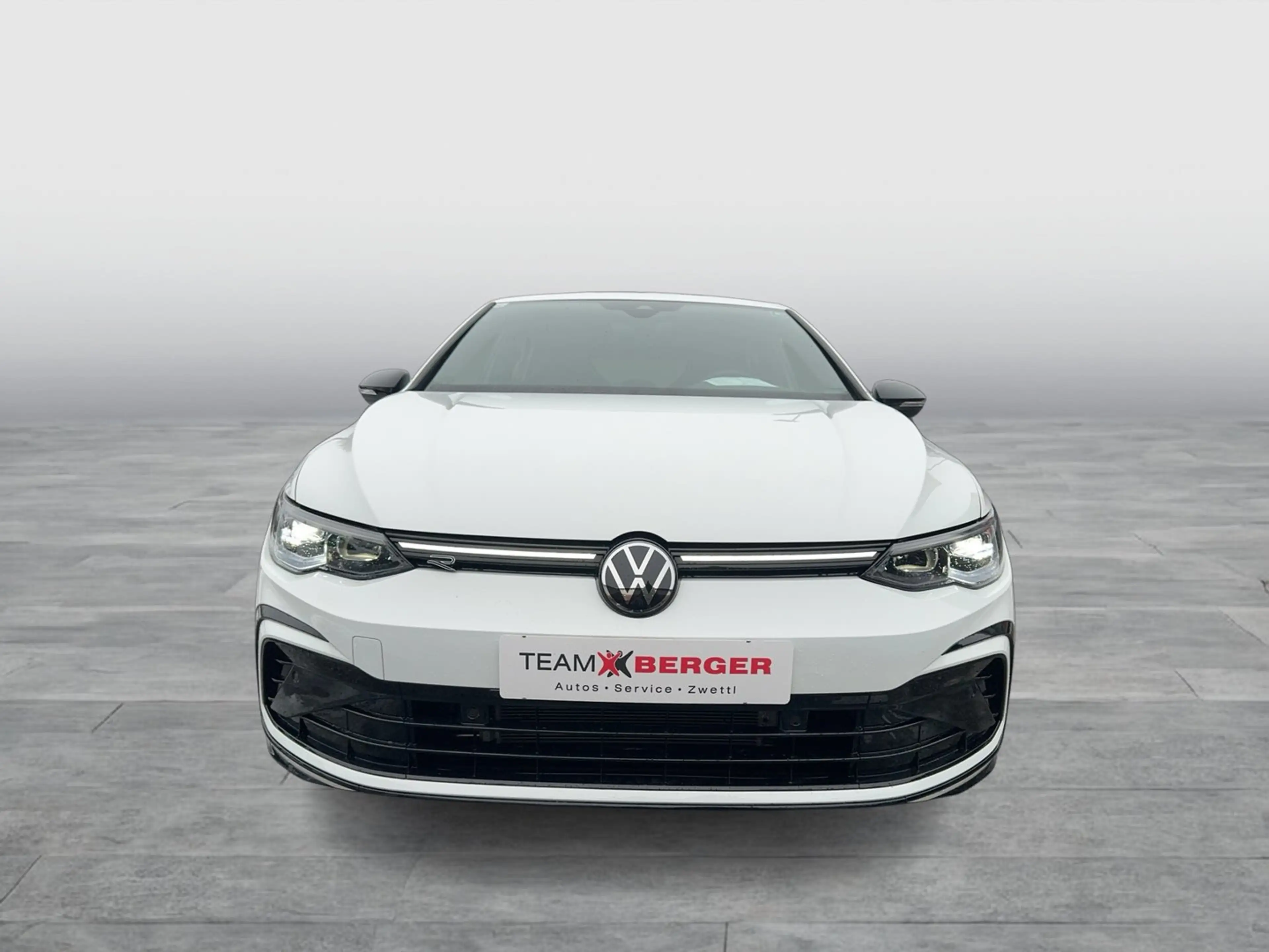 Volkswagen Golf R R-Line TSI — photo 6