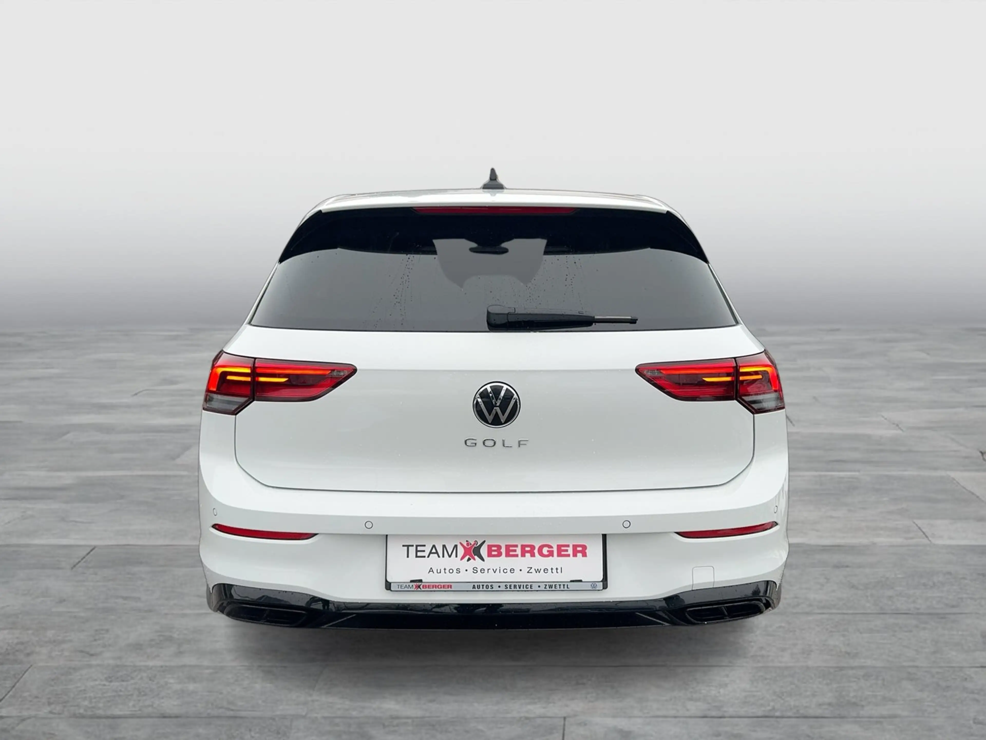 Volkswagen Golf R R-Line TSI — photo 4