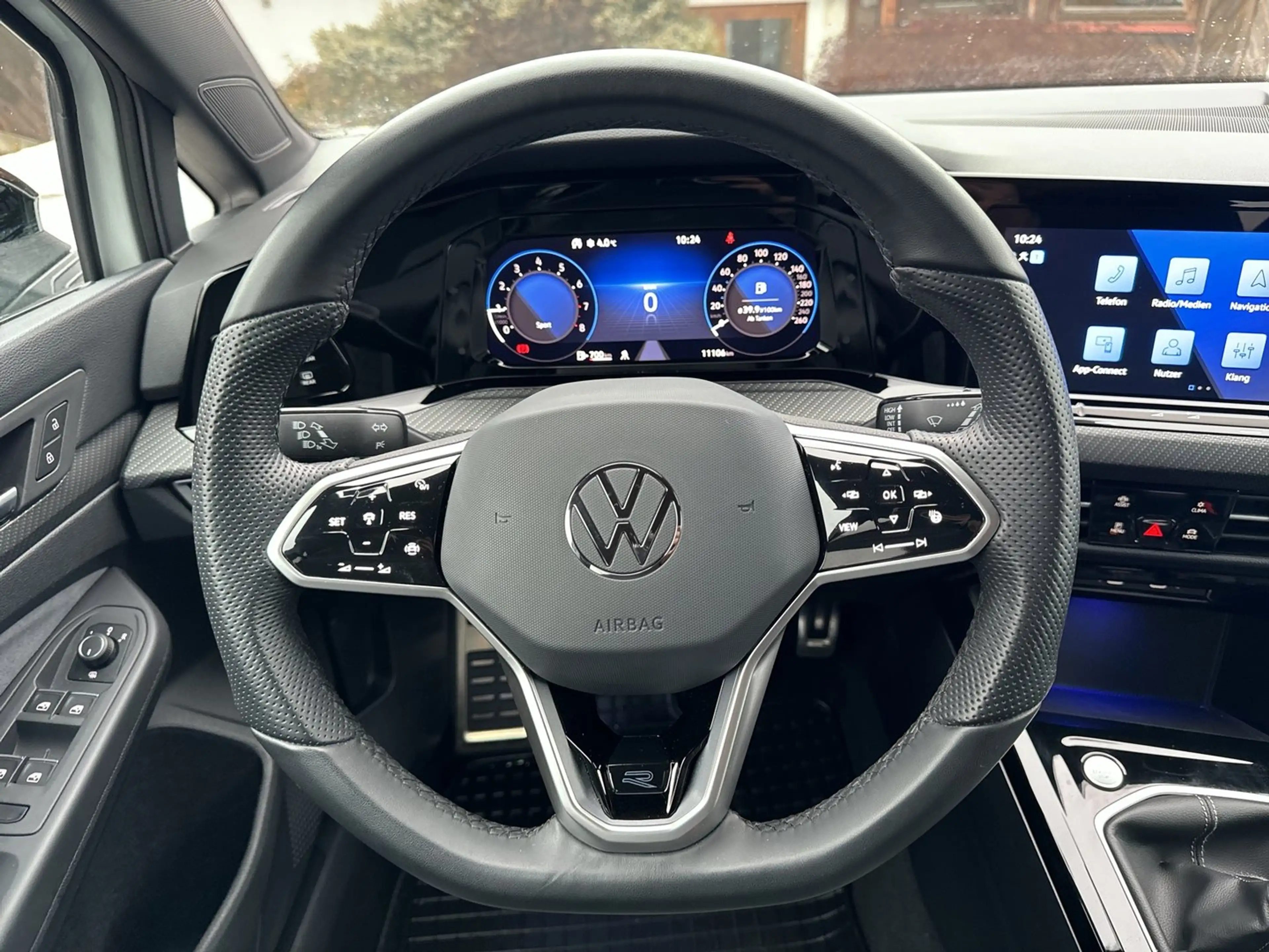 Volkswagen Golf R R-Line TSI — photo 13