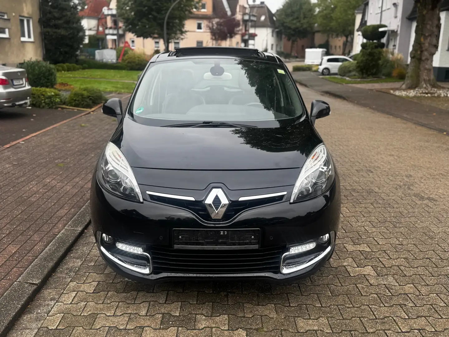 Renault Scenic BOSE Edition Panoramadach NAVI Leder XENON TOP Noir - 2