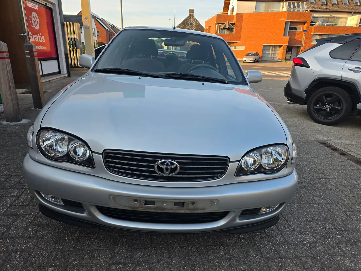 Toyota Corolla 1.6i VVT-i 16v Linea Sol automatic Szürke - 1