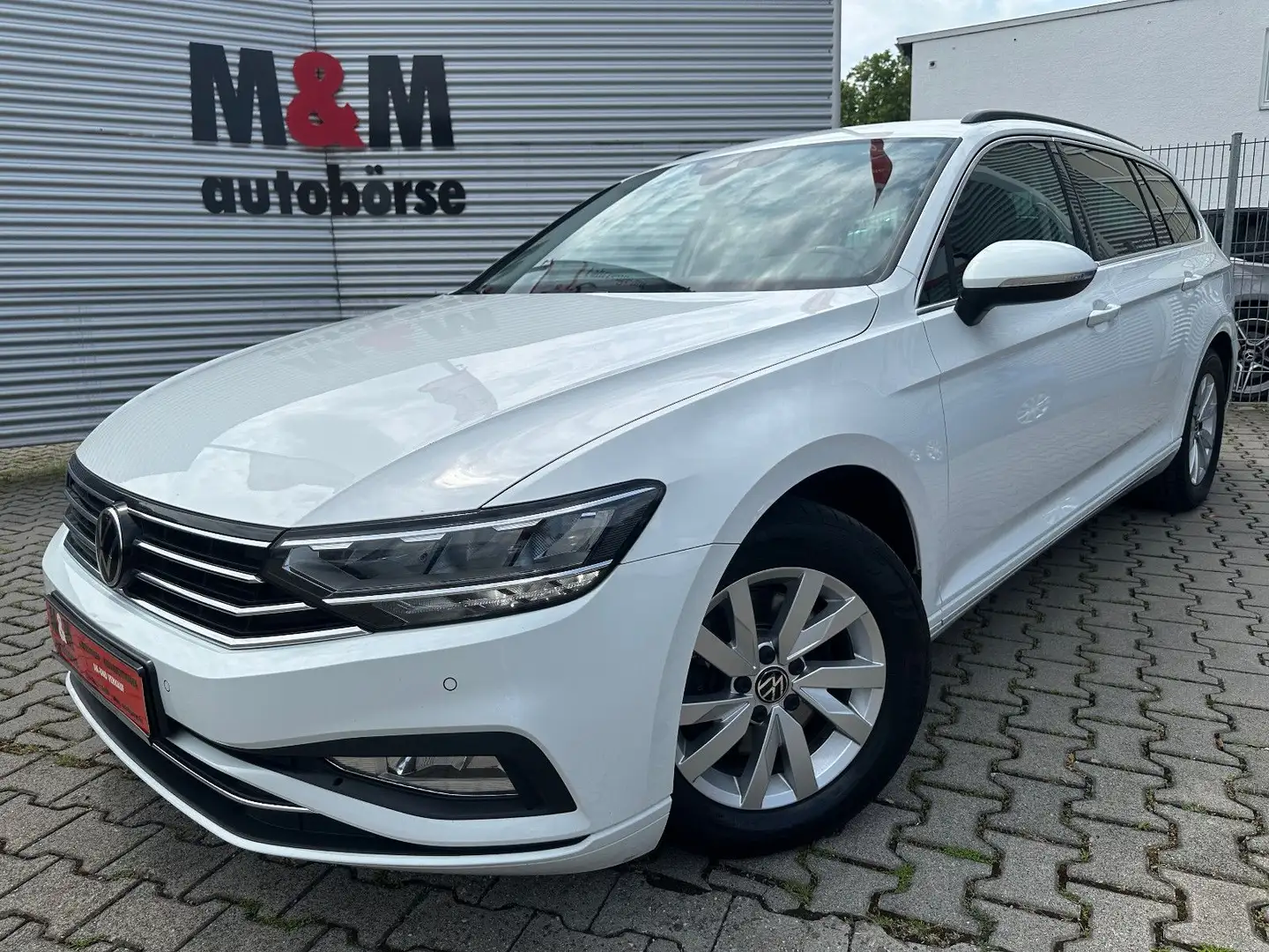 Volkswagen Passat Variant Passat Var. Business ACC/Massage/Kamera/Assisten Blanc - 1