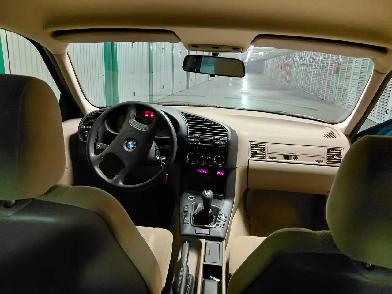 BMW 320i 24V c/abs cat., foto 3