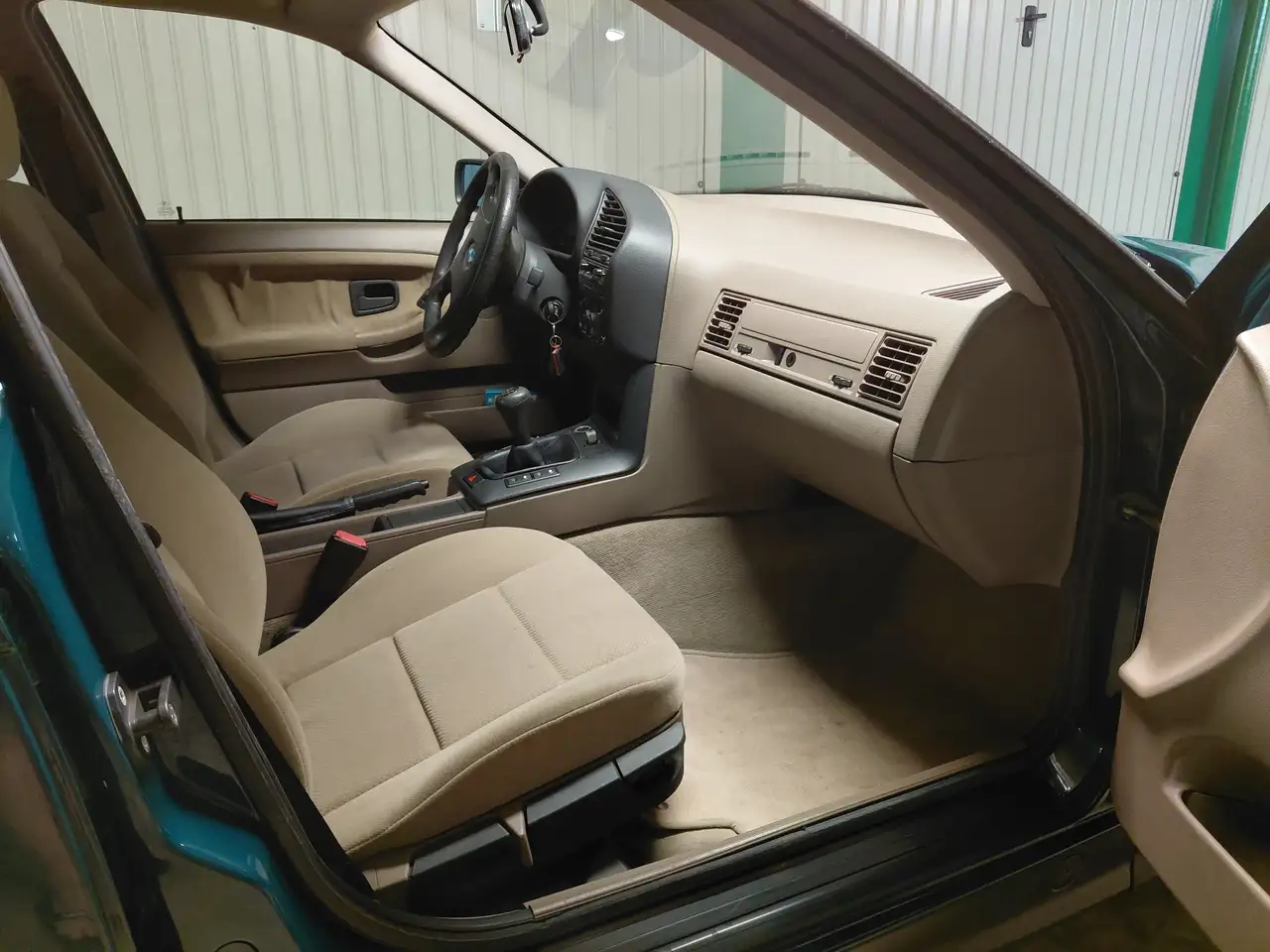 BMW 320i 24V c/abs cat., foto 4