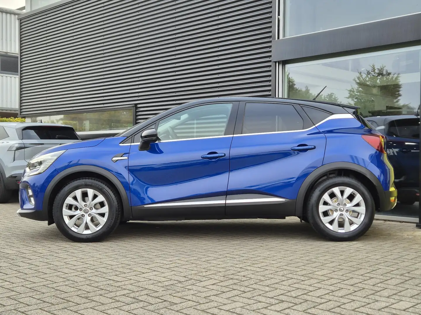 Renault Captur 1.0 TCe 100 Intens Navigatie, Bluetooth, Climate C Blauw - 2