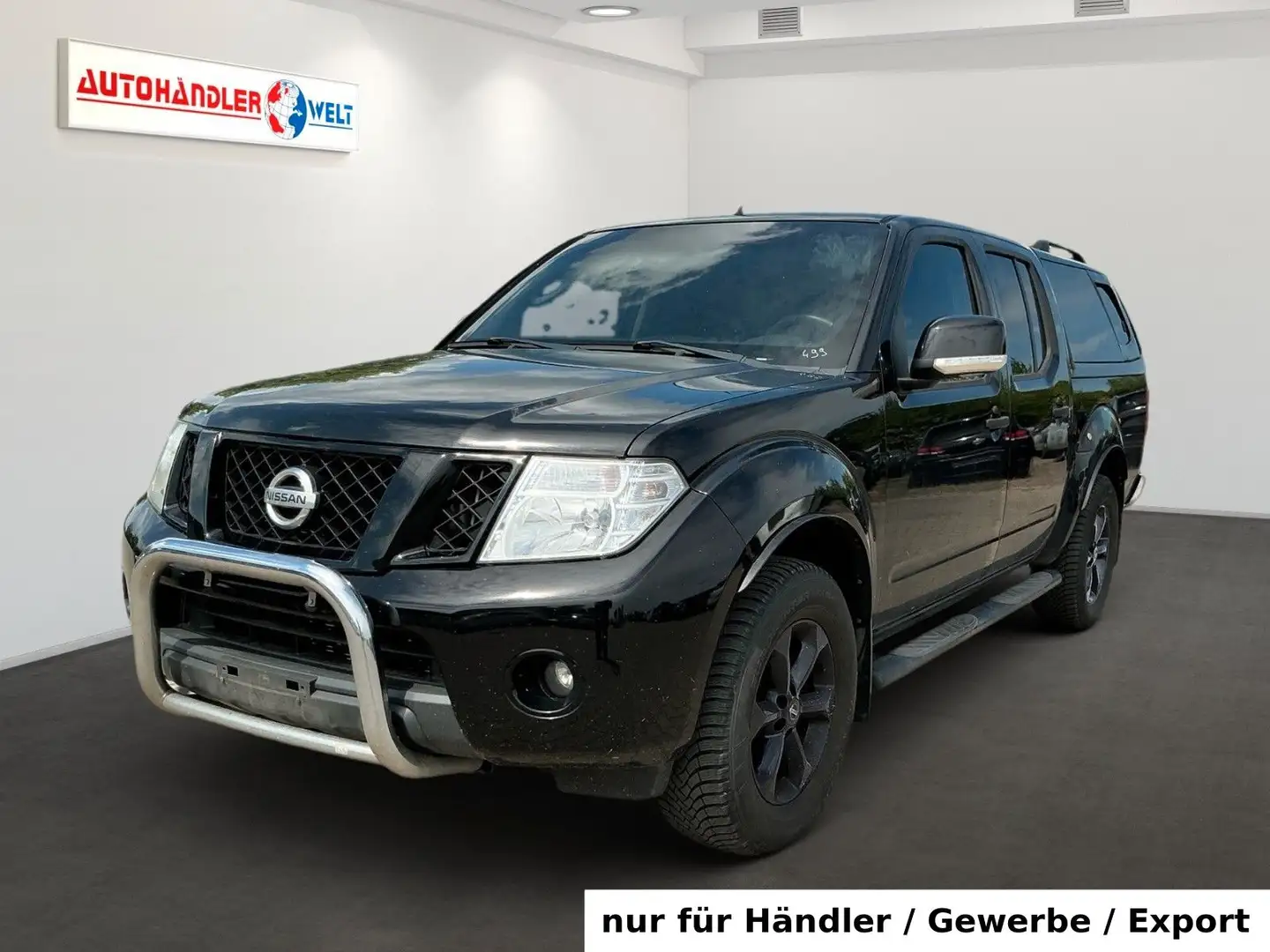 Nissan Navara D-Cab 2.5 dCi 4x4 AAC DAB Navi SHZ AHK Noir - 1