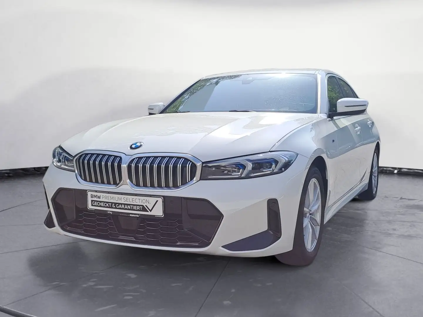 BMW 330 i Automatic M Sportpaket Innovationsp. AHK Weiß - 2