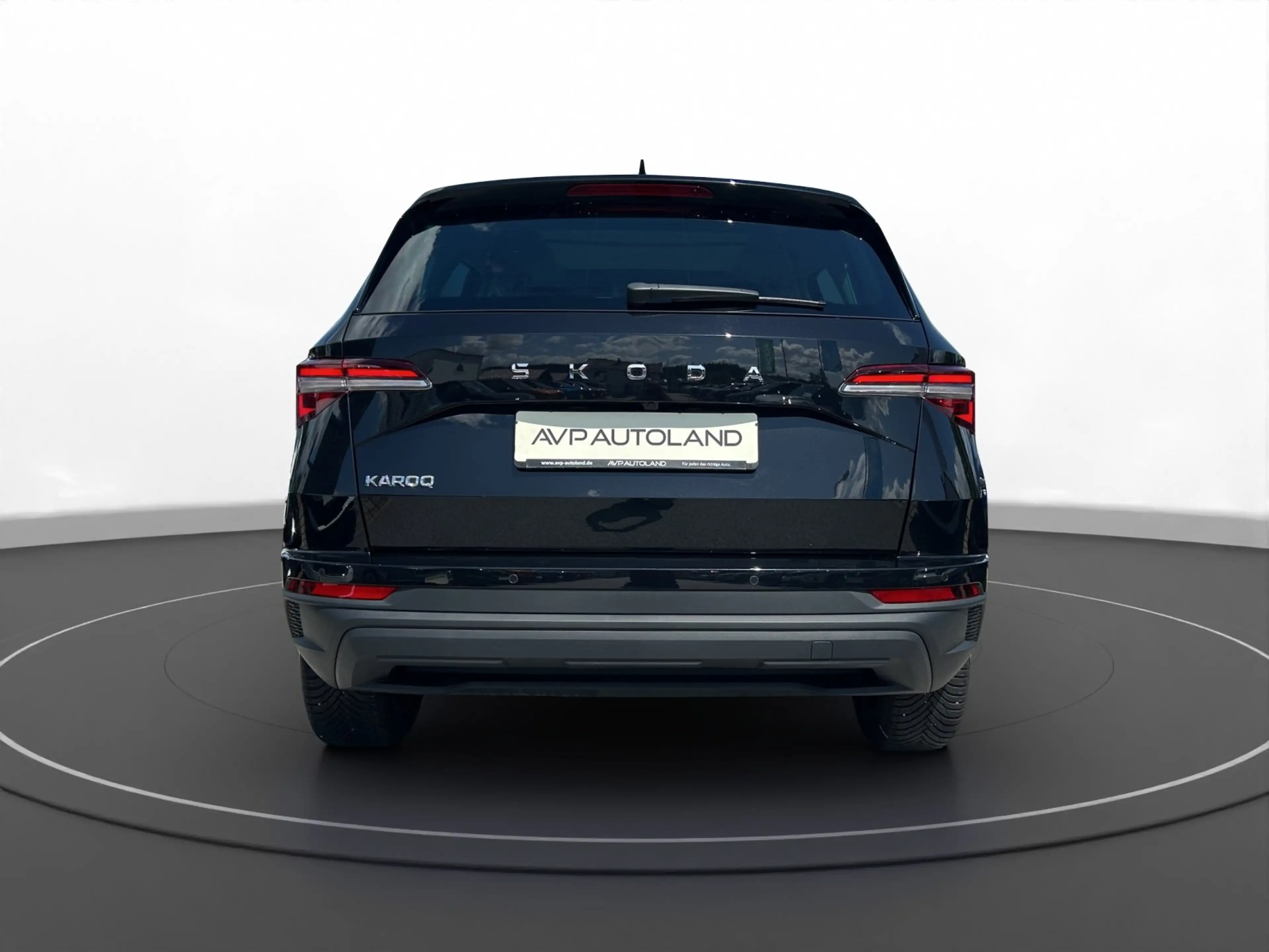 Skoda Karoq 1.5 TSI DSG TOUR | AHK | NAVI | PANO | LED — photo 6
