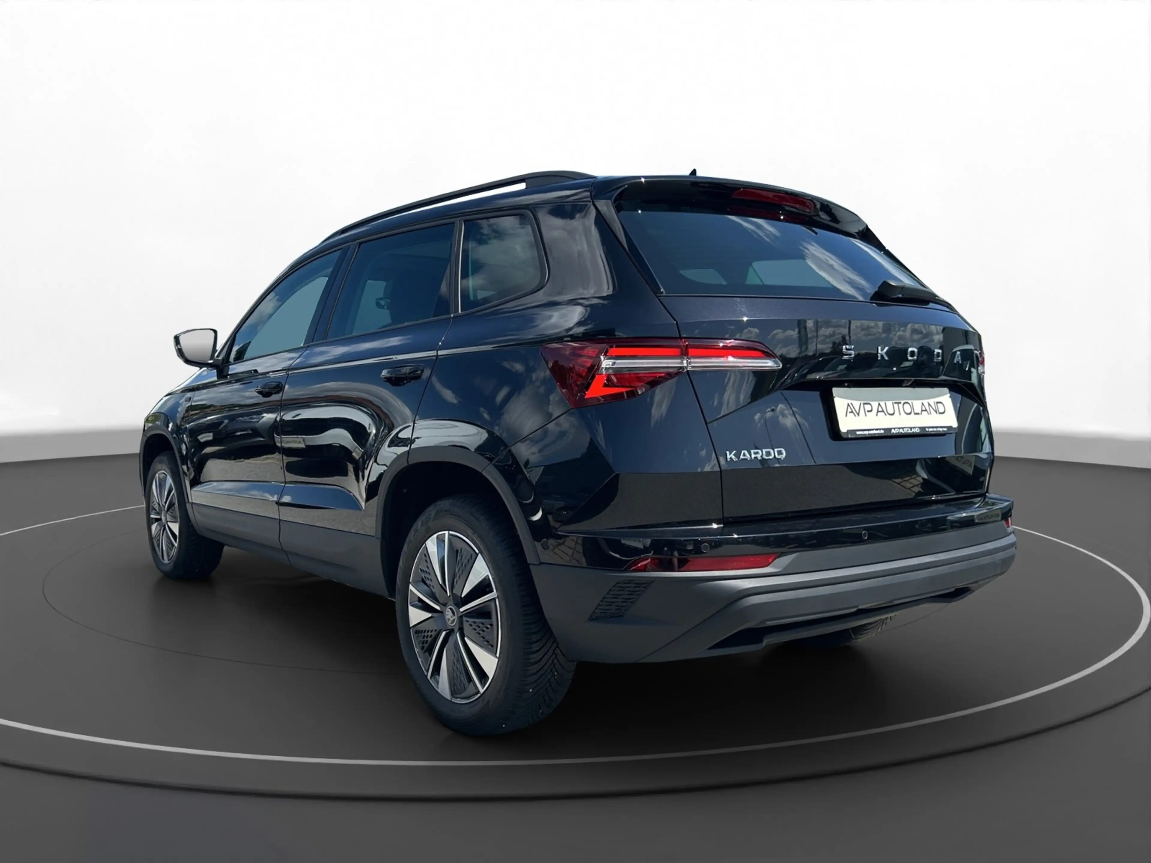 Skoda Karoq 1.5 TSI DSG TOUR | AHK | NAVI | PANO | LED — photo 7