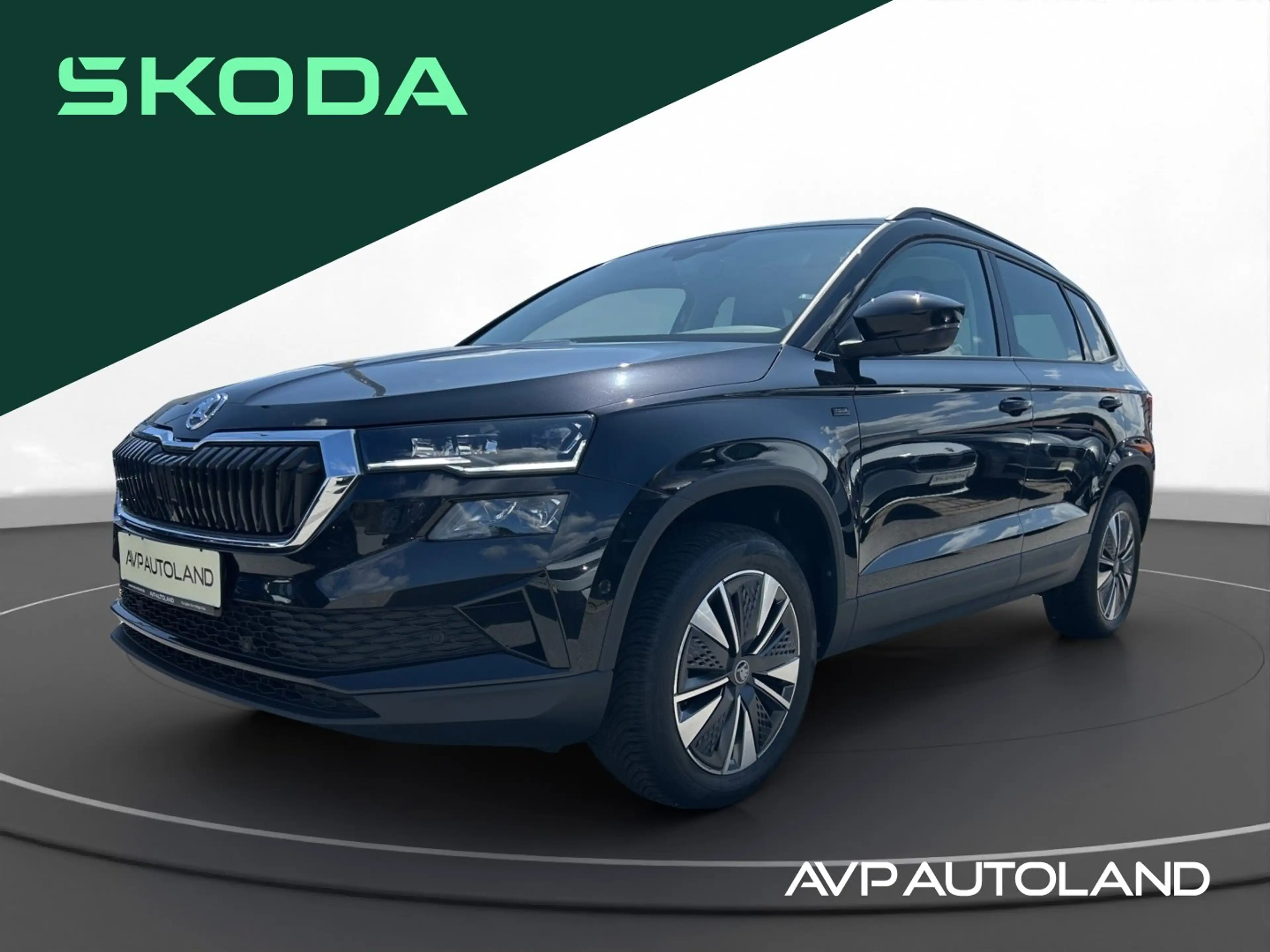 Skoda Karoq 1.5 TSI DSG TOUR | AHK | NAVI | PANO | LED