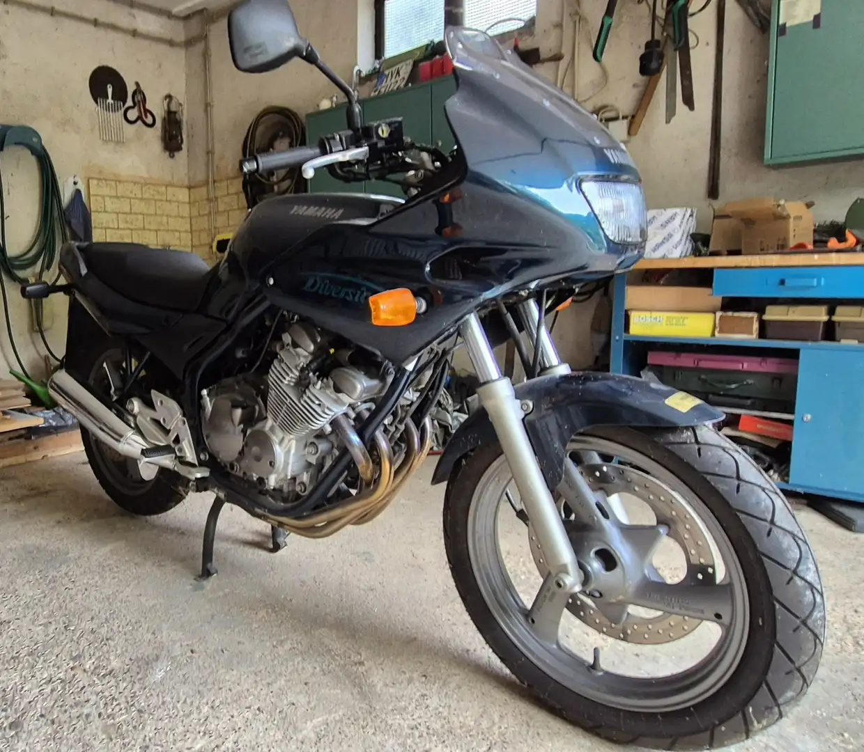 Yamaha XJ 600 Diversion Зелений - 1
