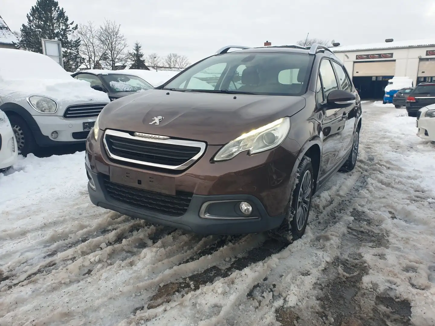 Peugeot 2008 Active*Klima*SHZ*Tempomat*Navi Grau - 1