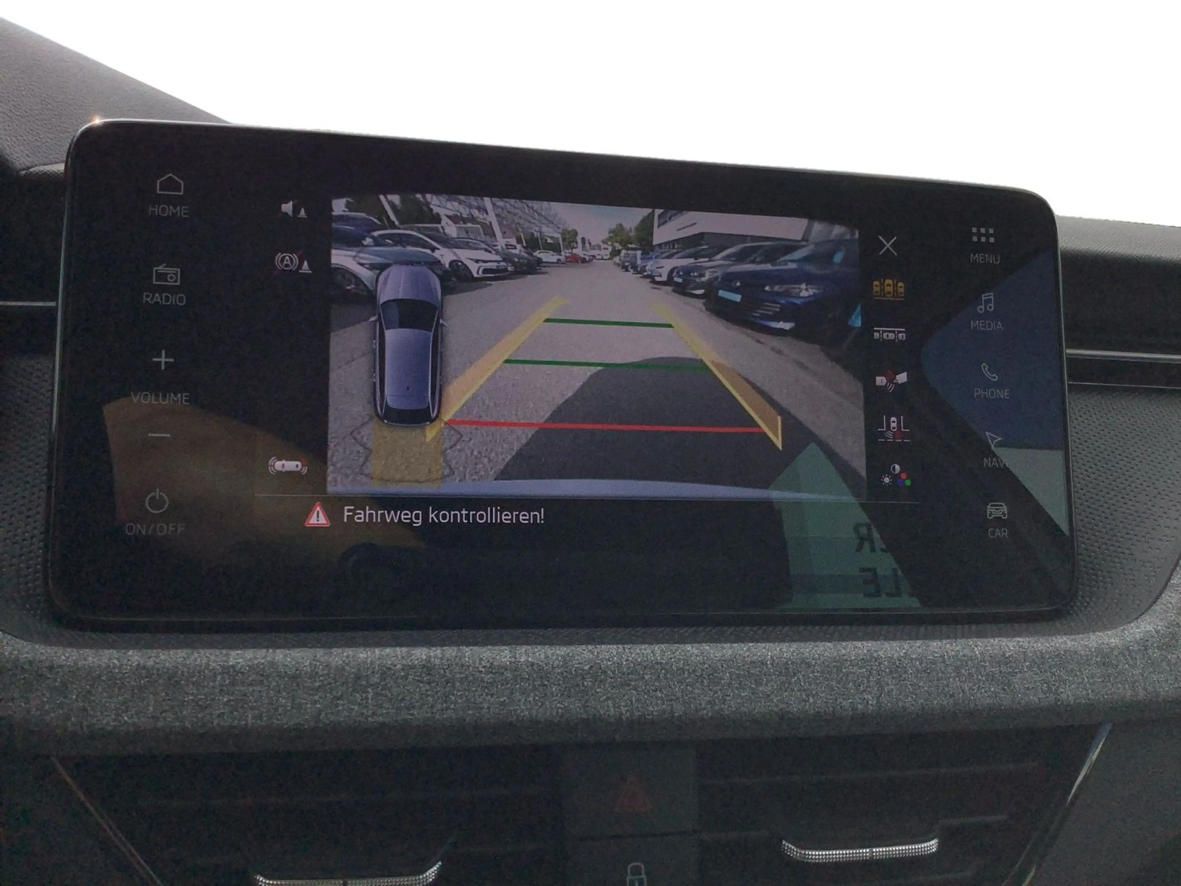 Skoda Scala 1.5 TSI DSG Tour AHK ACC Matrix Navi Kamer — photo 14