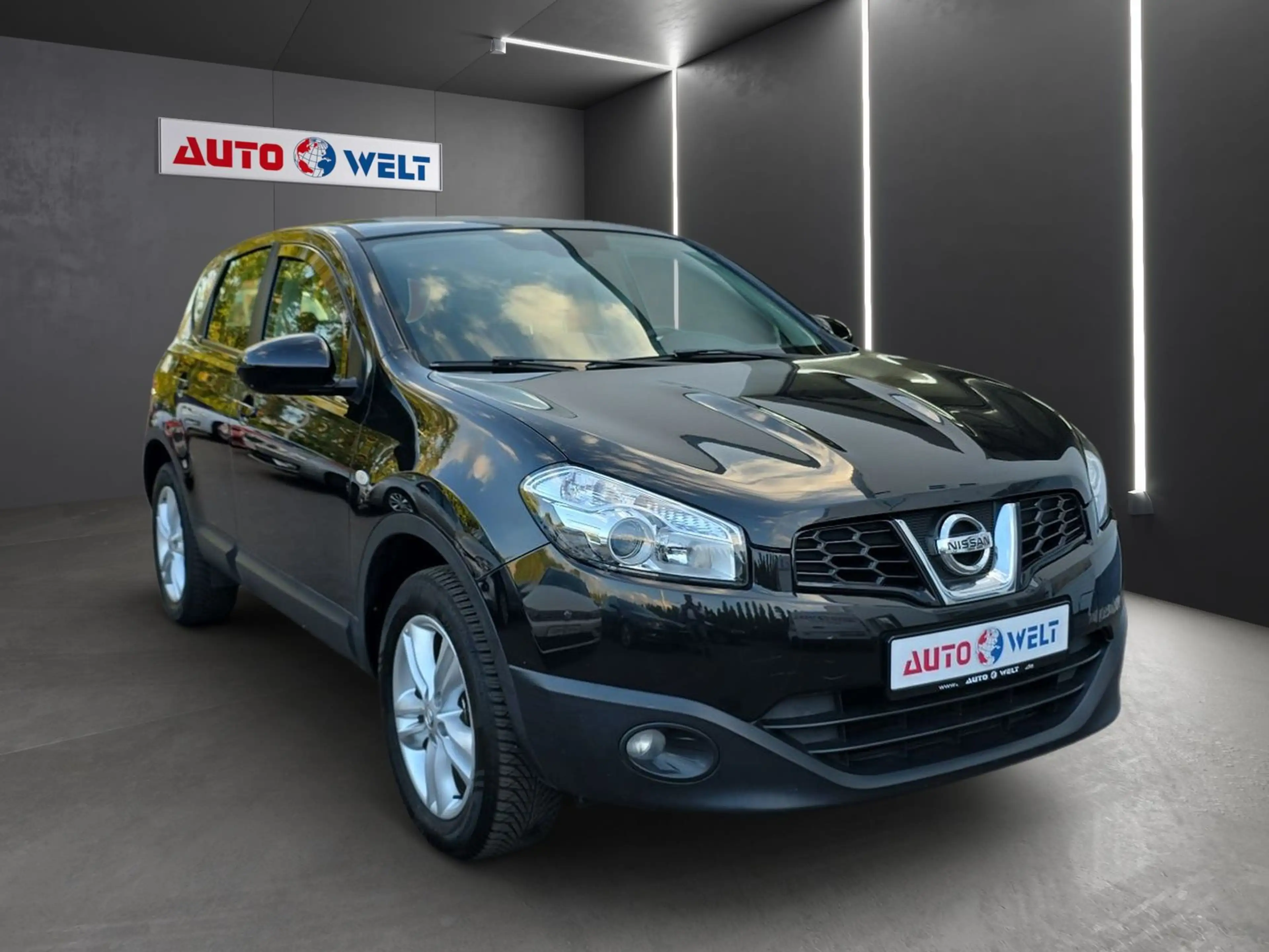 Nissan Qashqai 1.6 Acenta Tempomat PDC Klimaaut. USB — photo 2