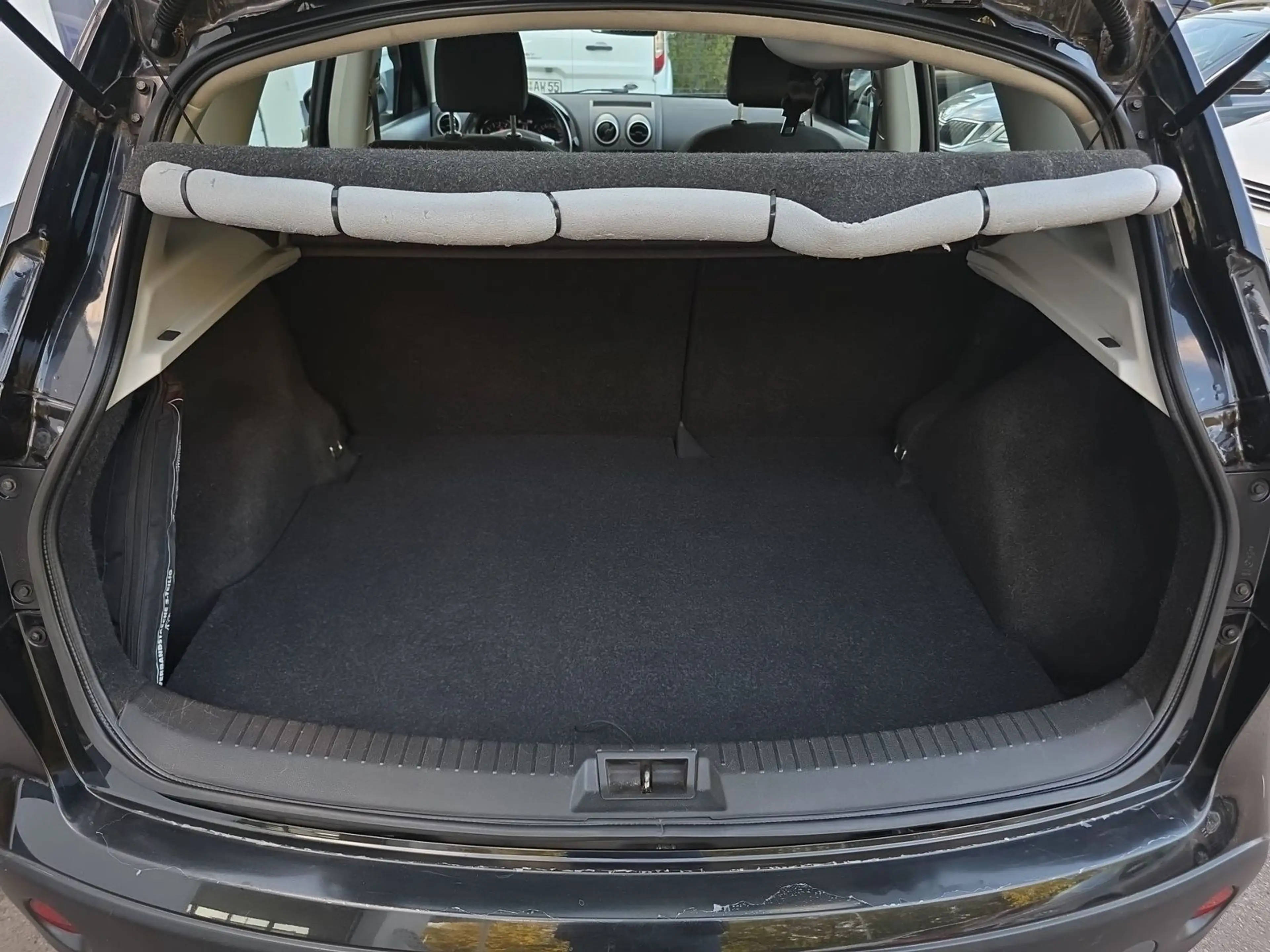 Nissan Qashqai 1.6 Acenta Tempomat PDC Klimaaut. USB — photo 9