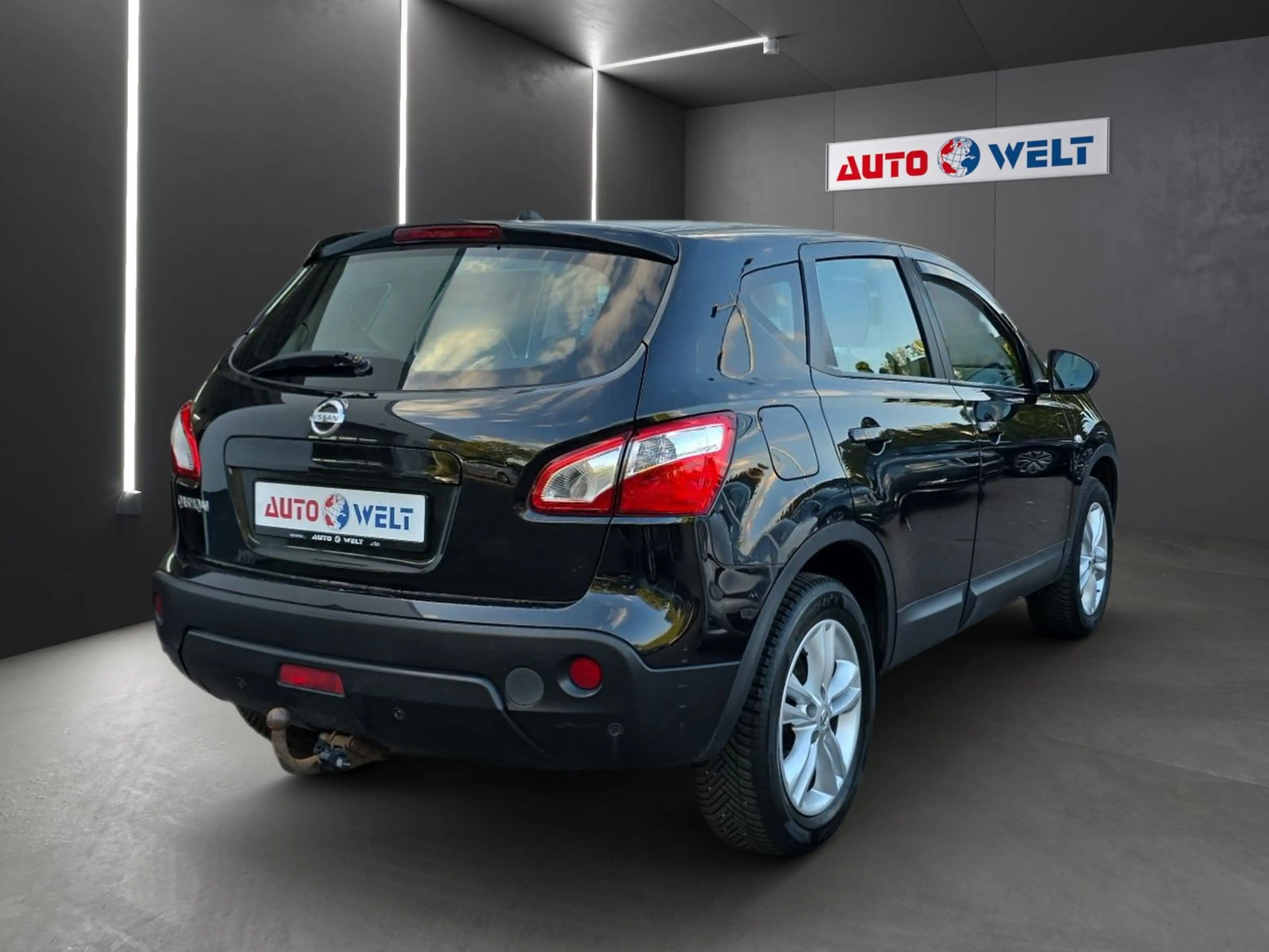 Nissan Qashqai 1.6 Acenta Tempomat PDC Klimaaut. USB — photo 4