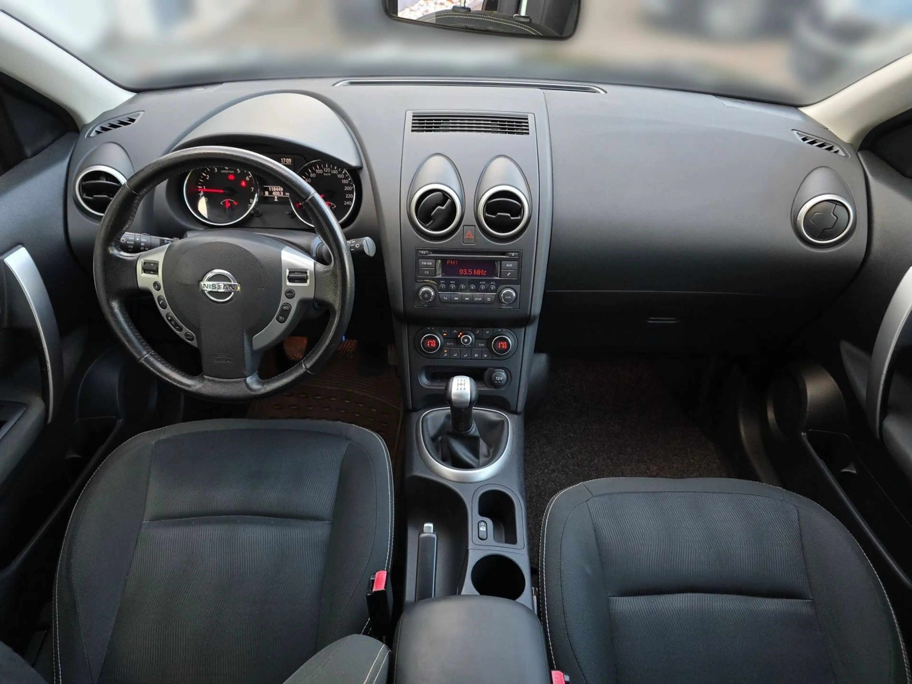 Nissan Qashqai 1.6 Acenta Tempomat PDC Klimaaut. USB — photo 12