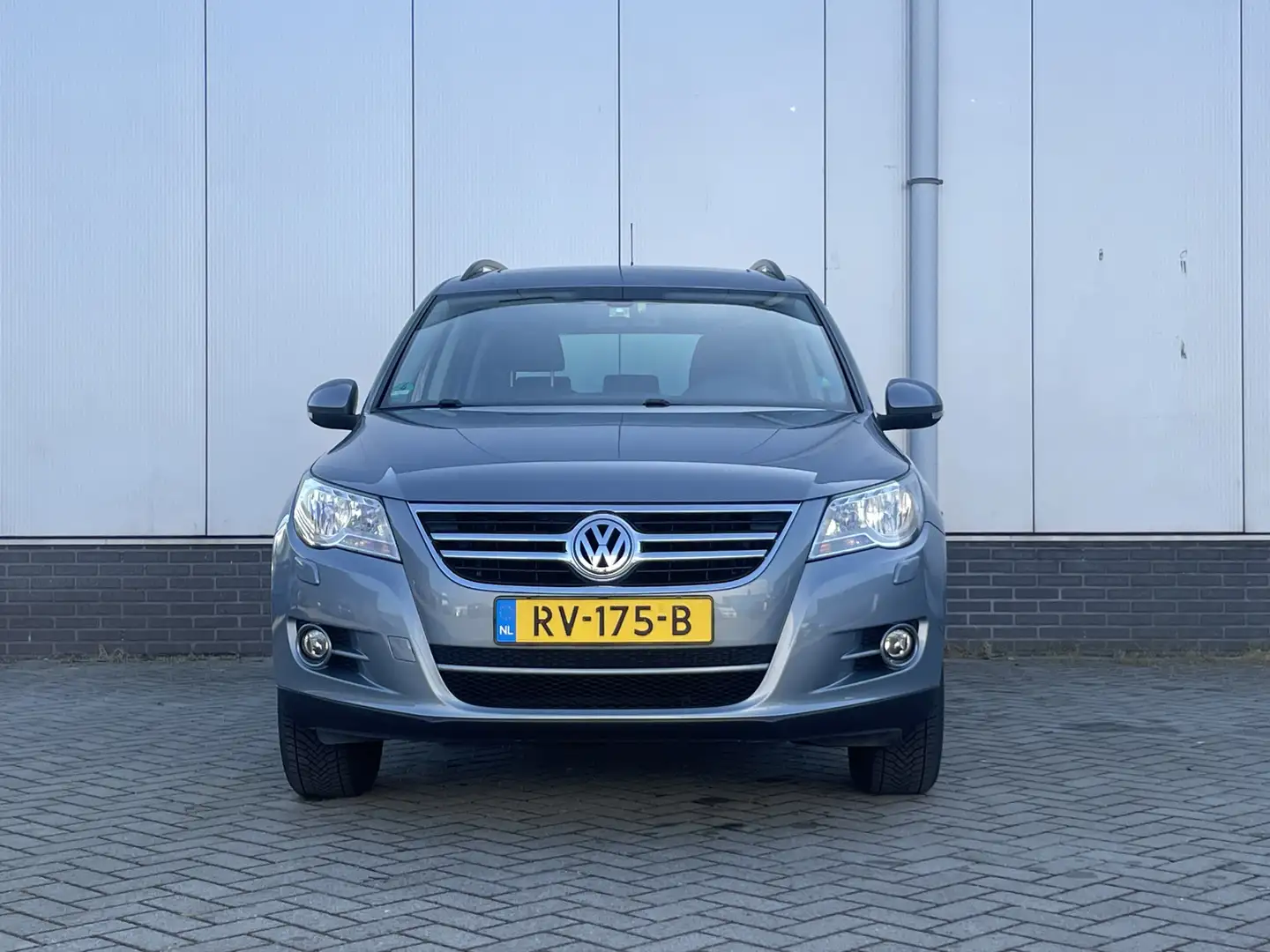 Volkswagen Tiguan 1.4 TSI Trend&Fun 4Motion | Lees beschrijving! | T Grijs - 2