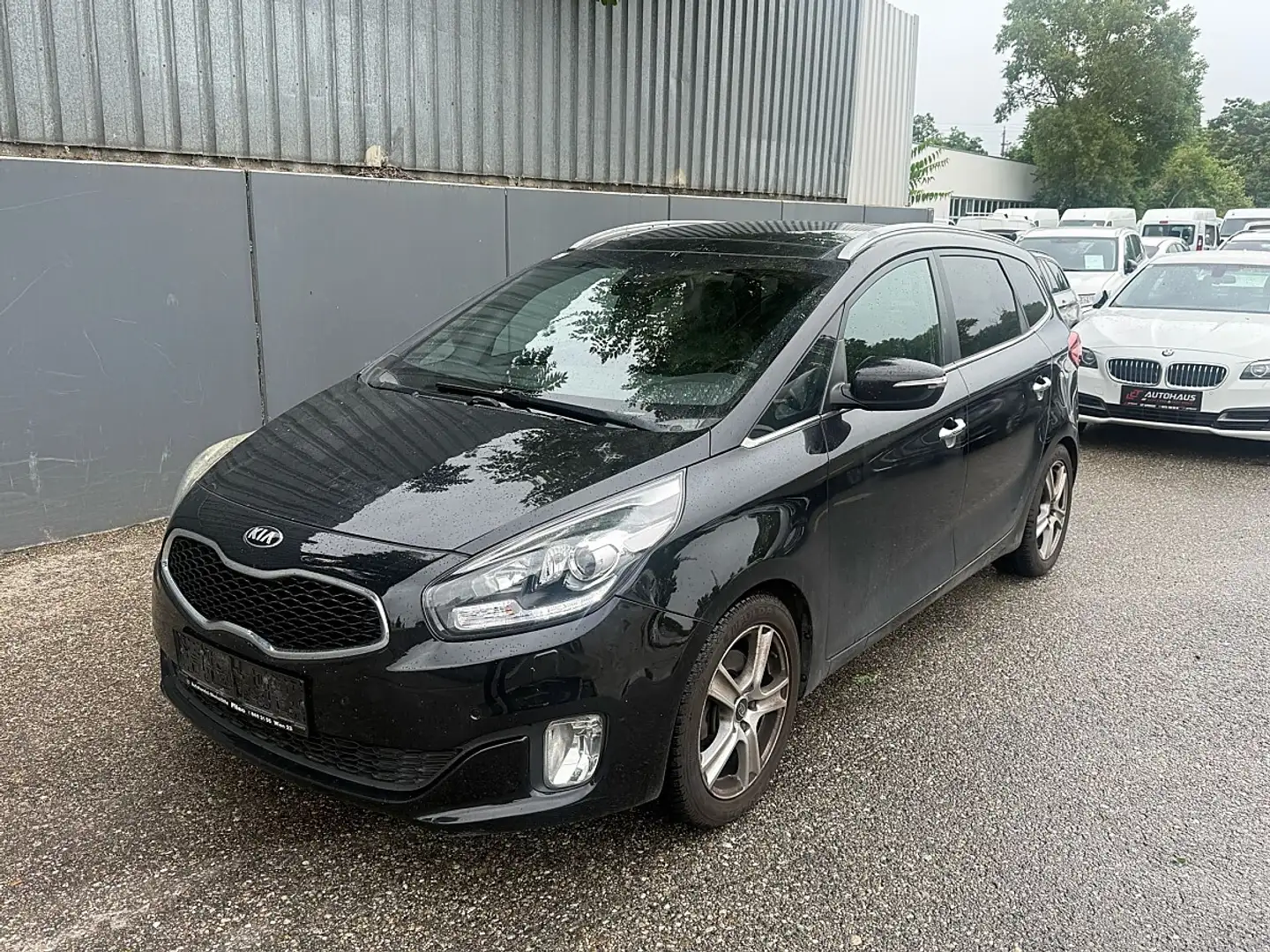 Kia Carens 1,7 CRDi Active Pro Aut. Schwarz - 1