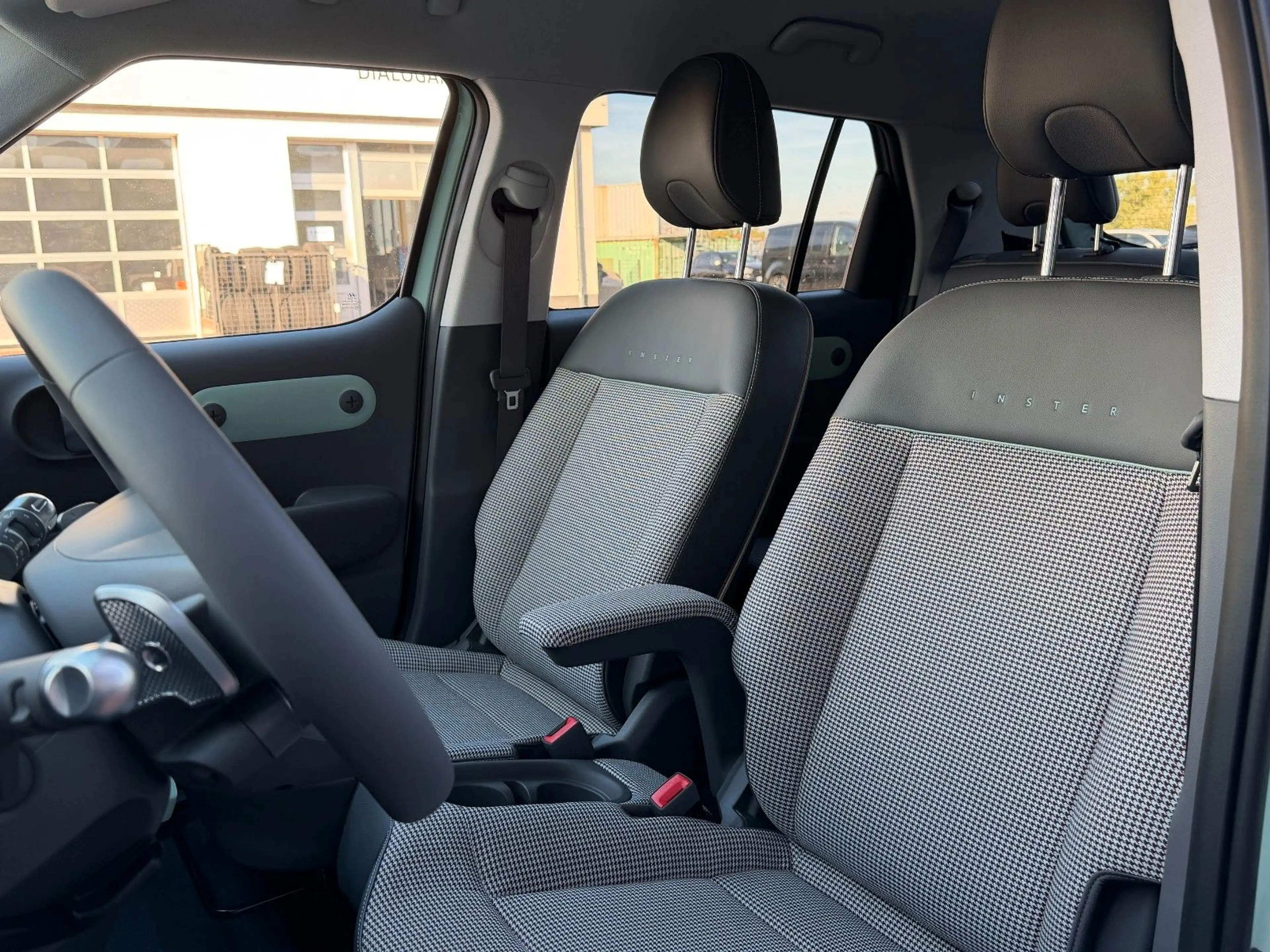 Hyundai Inster Lounge 85kW *RW360KM*Navi*Kamera*ACC*LED* — photo 17