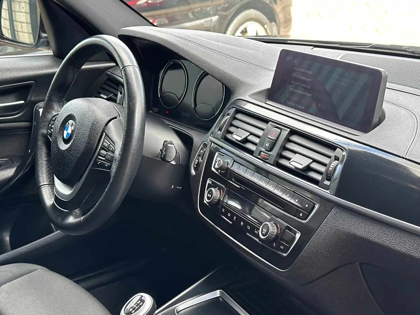 BMW 118 1-serie 118i Executive Cruise - Camera - Navigatie Gris - 2