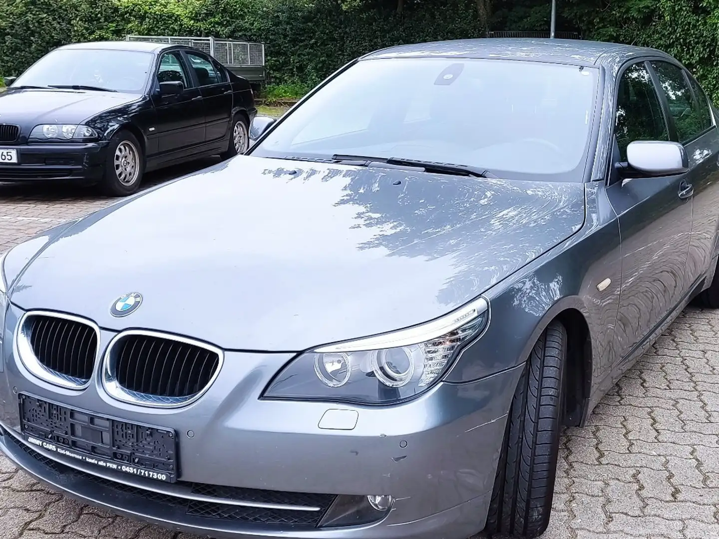 BMW 520 520i Edition Exclusive Gris - 1