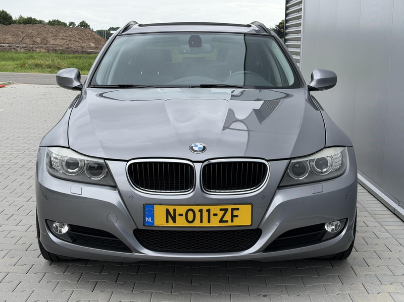 BMW 318 3-serie Touring 318i Luxury Line - Pano - Xenon - — photo 2