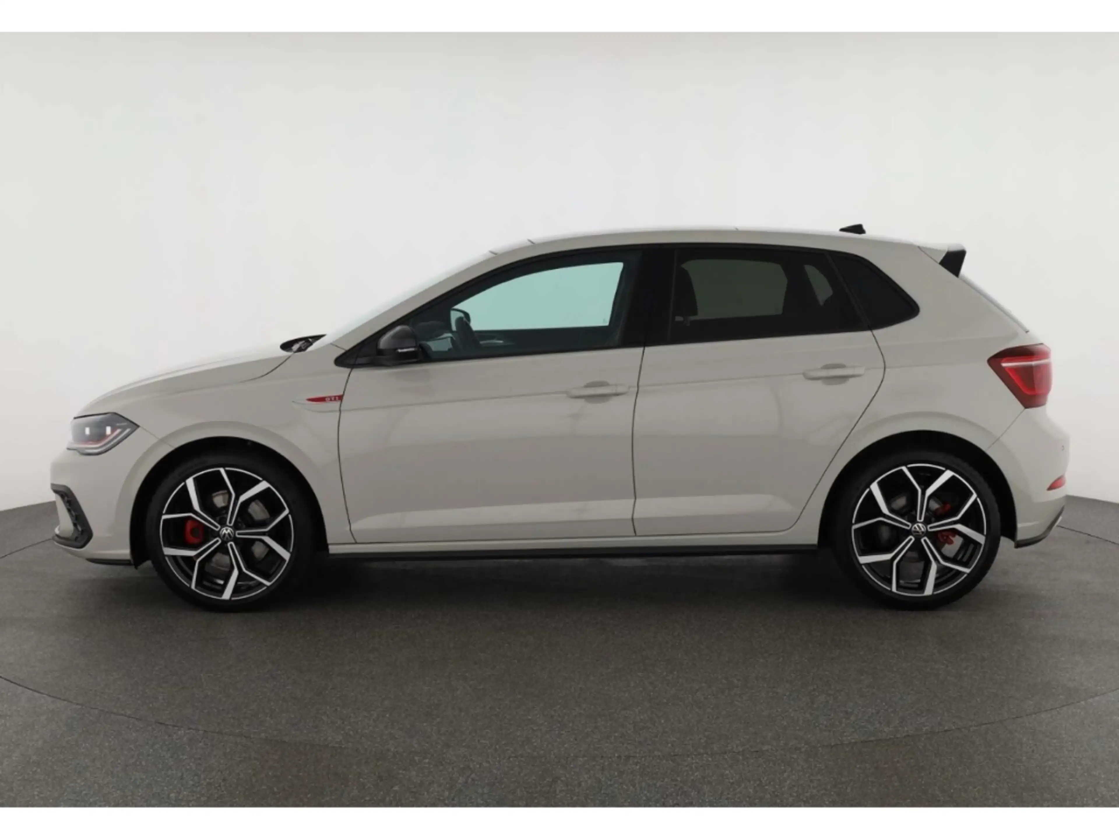 Volkswagen Polo GTI 2.0 TSI OPF — photo 6