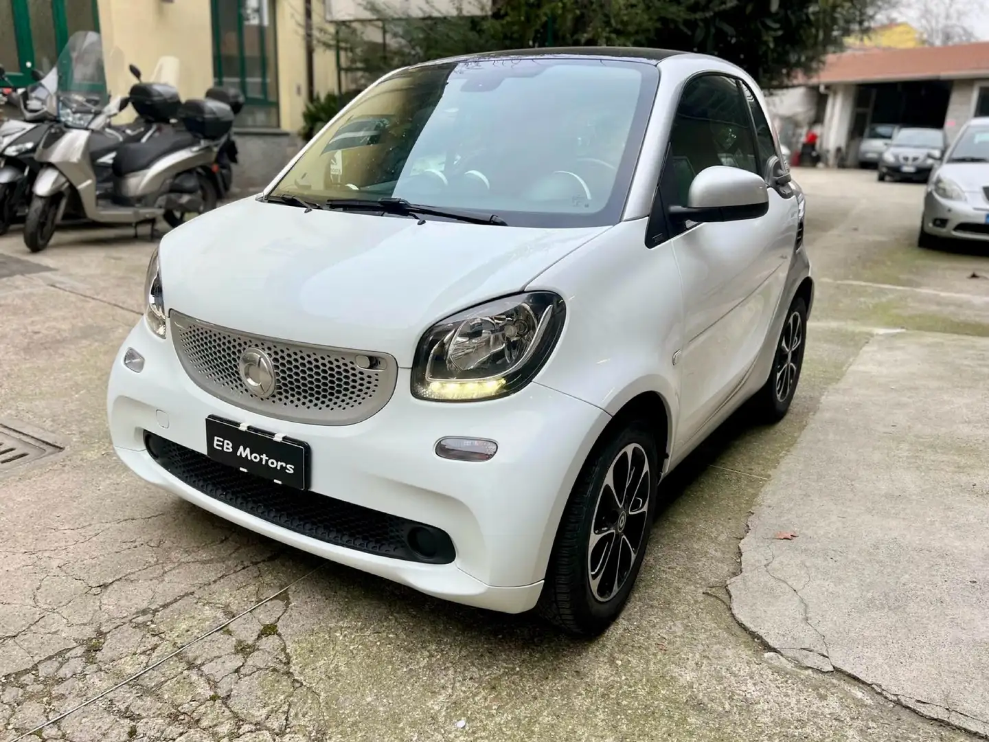 smart forTwo 1.0 Passion 71cv Manuale Motore Nuovo! Bianco - 1