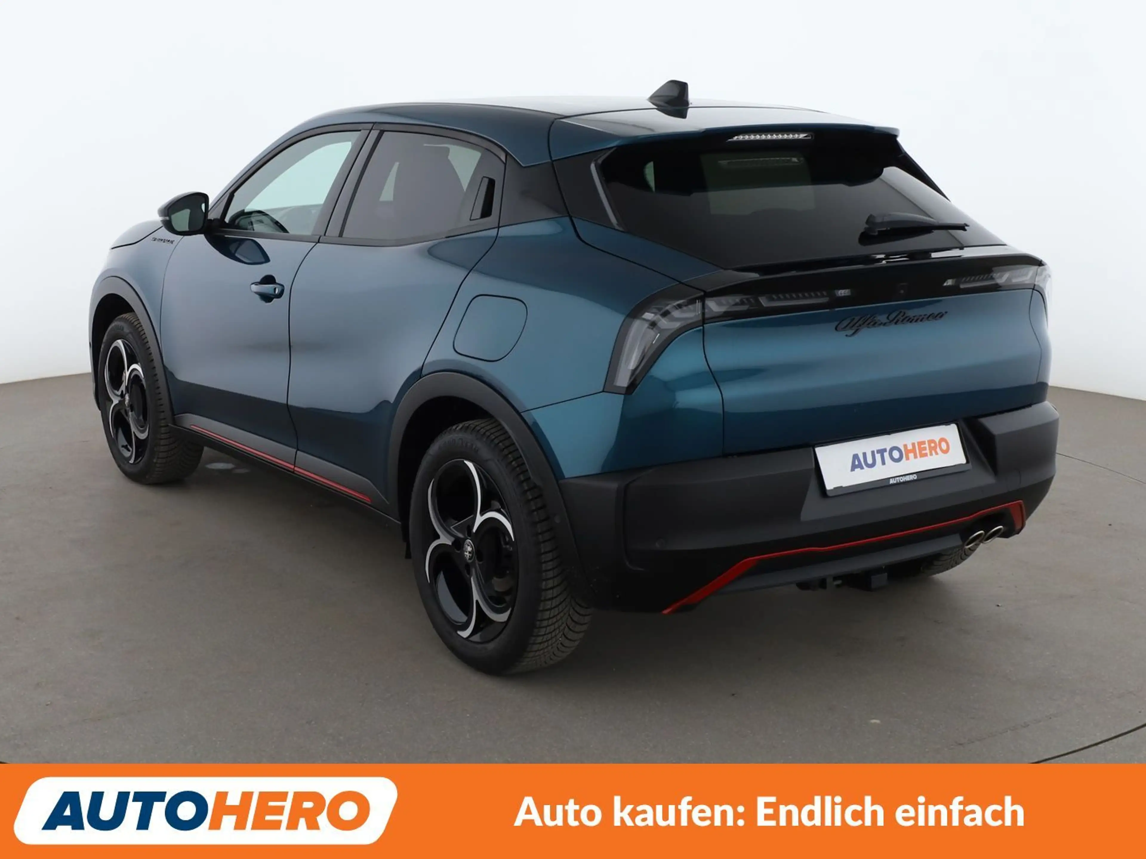 Alfa Romeo Junior 1.2 VGT Mild-Hybrid Speciale Aut*NAVI*LED*ACC*CAM* — photo 4
