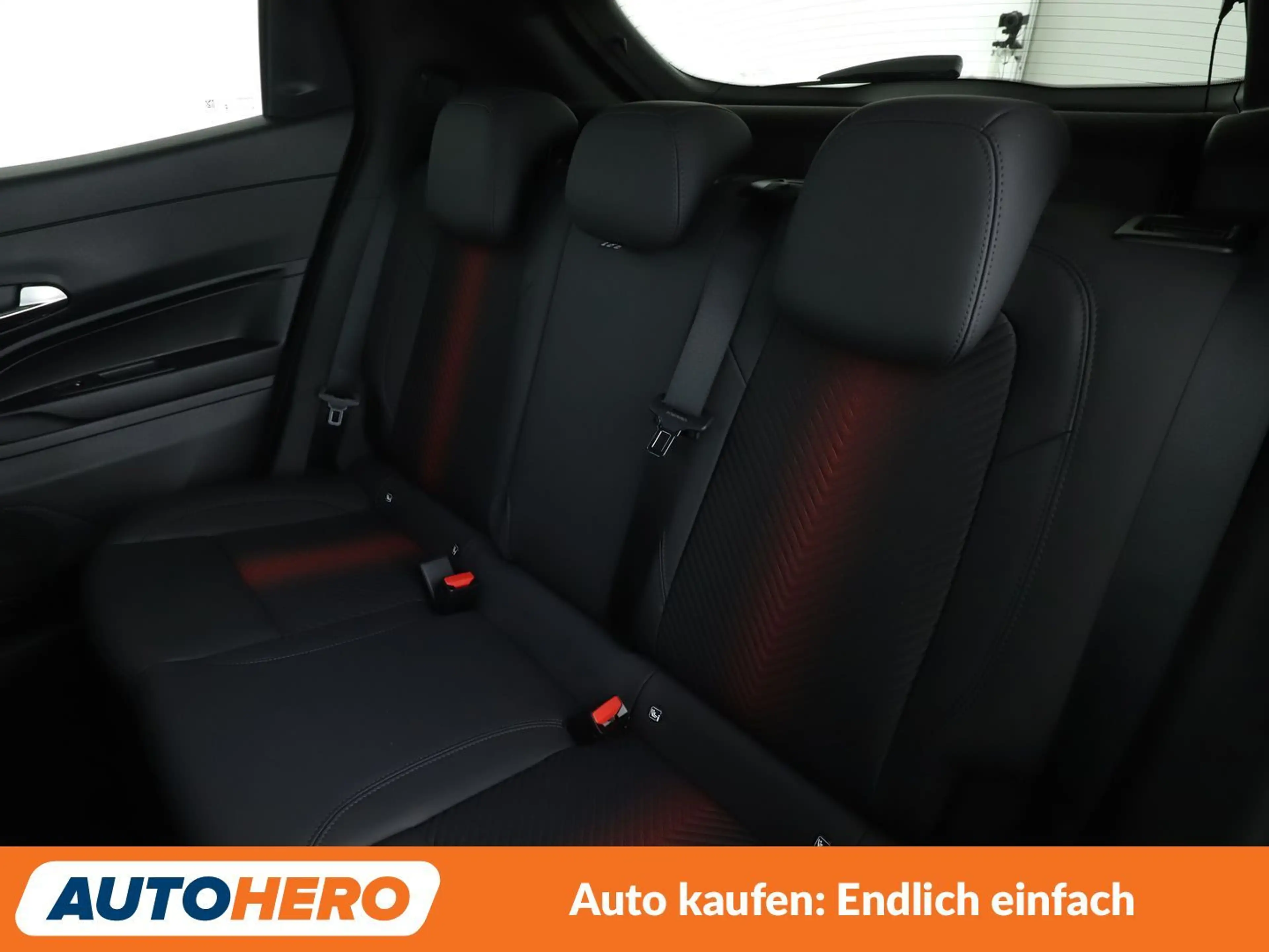 Alfa Romeo Junior 1.2 VGT Mild-Hybrid Speciale Aut*NAVI*LED*ACC*CAM* — photo 14