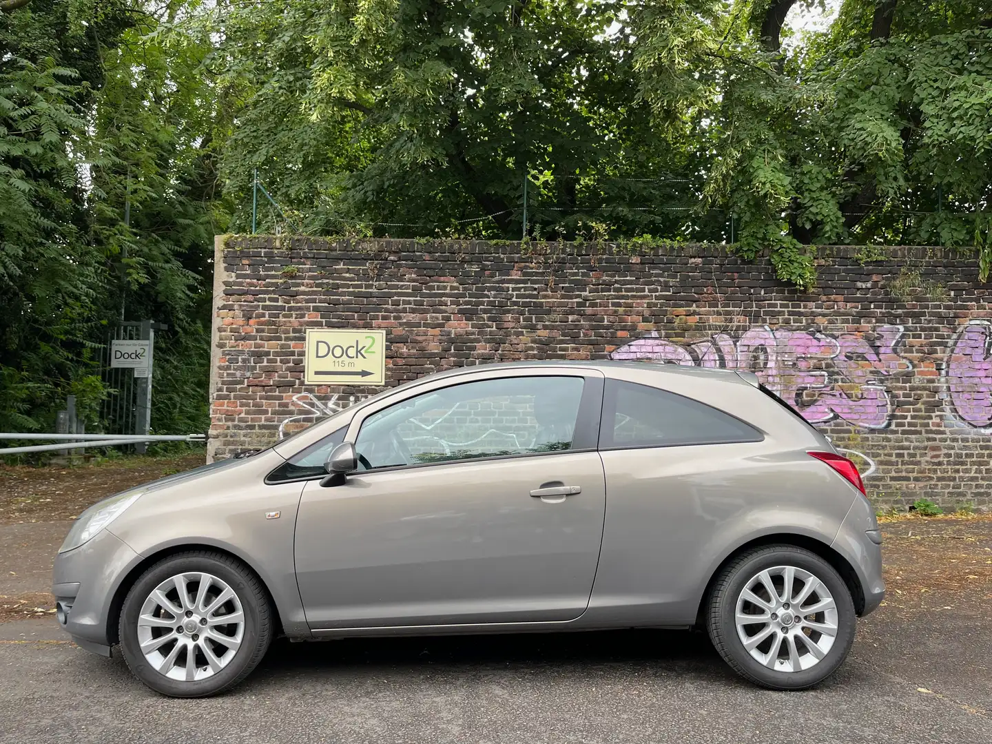Opel Corsa Corsa 1.2 16V ecoFLEX Selection Braun - 1