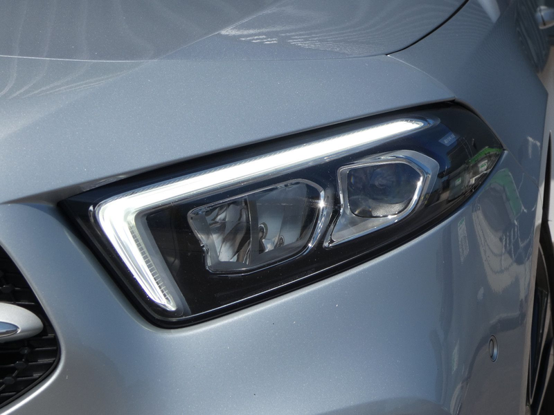 Mercedes-Benz A 180 DCT Edition19 WIDE LED Navi Ambiente 18" — photo 25