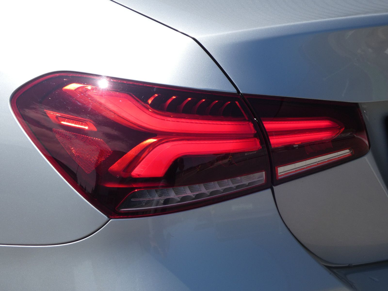 Mercedes-Benz A 180 DCT Edition19 WIDE LED Navi Ambiente 18" — photo 26